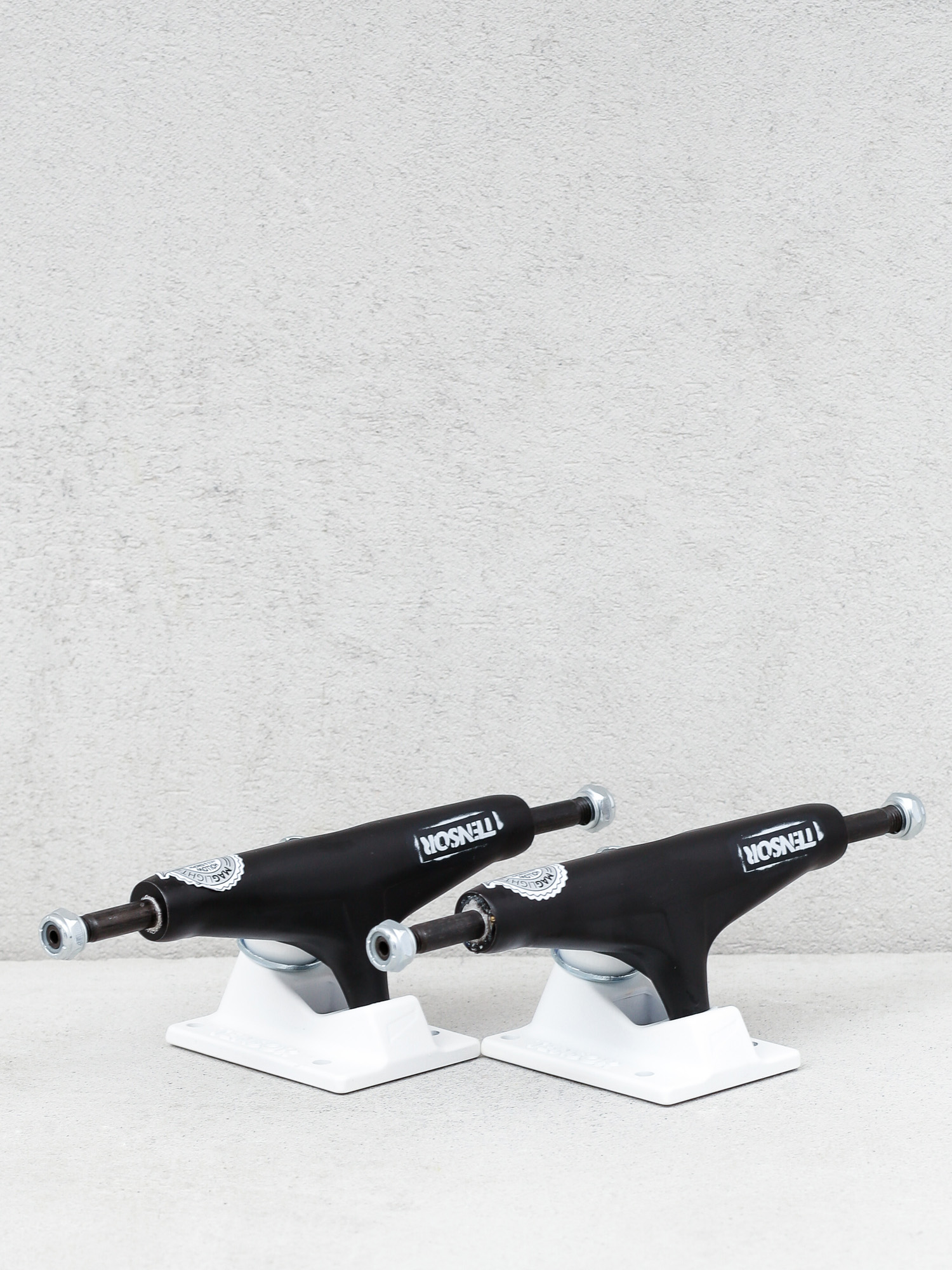 Trucky Tensor Mag Light Stencil (glow in the dark/black)