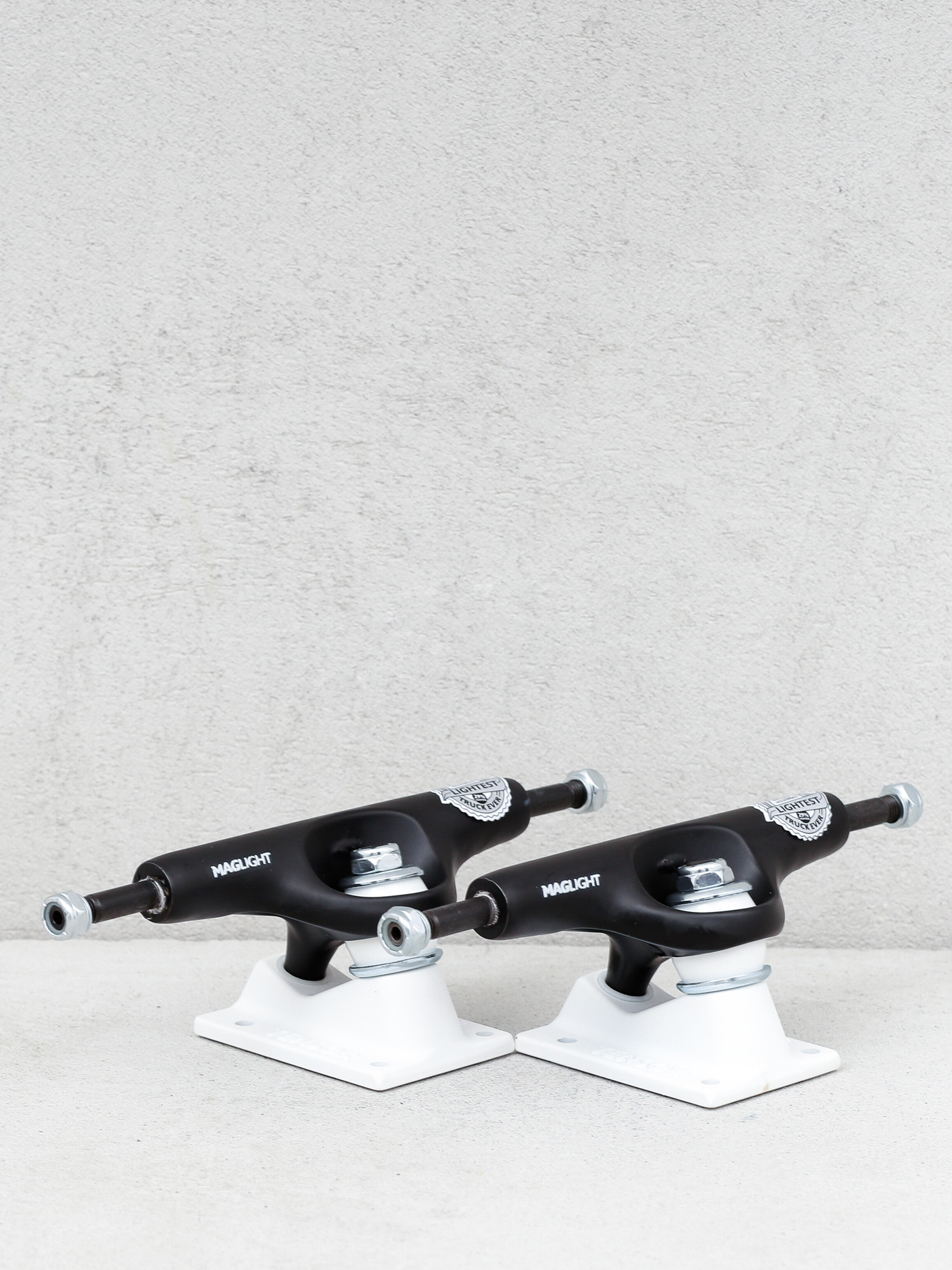 Trucky Tensor Mag Light Stencil (glow in the dark/black)