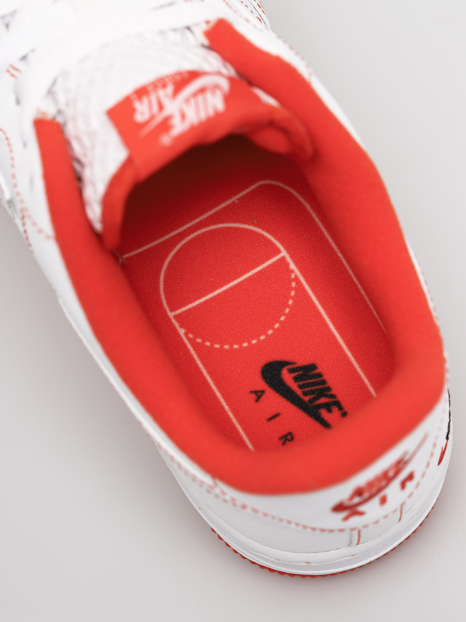 Boty Nike Air Force 1 07 Lv8 (white/team orange black)