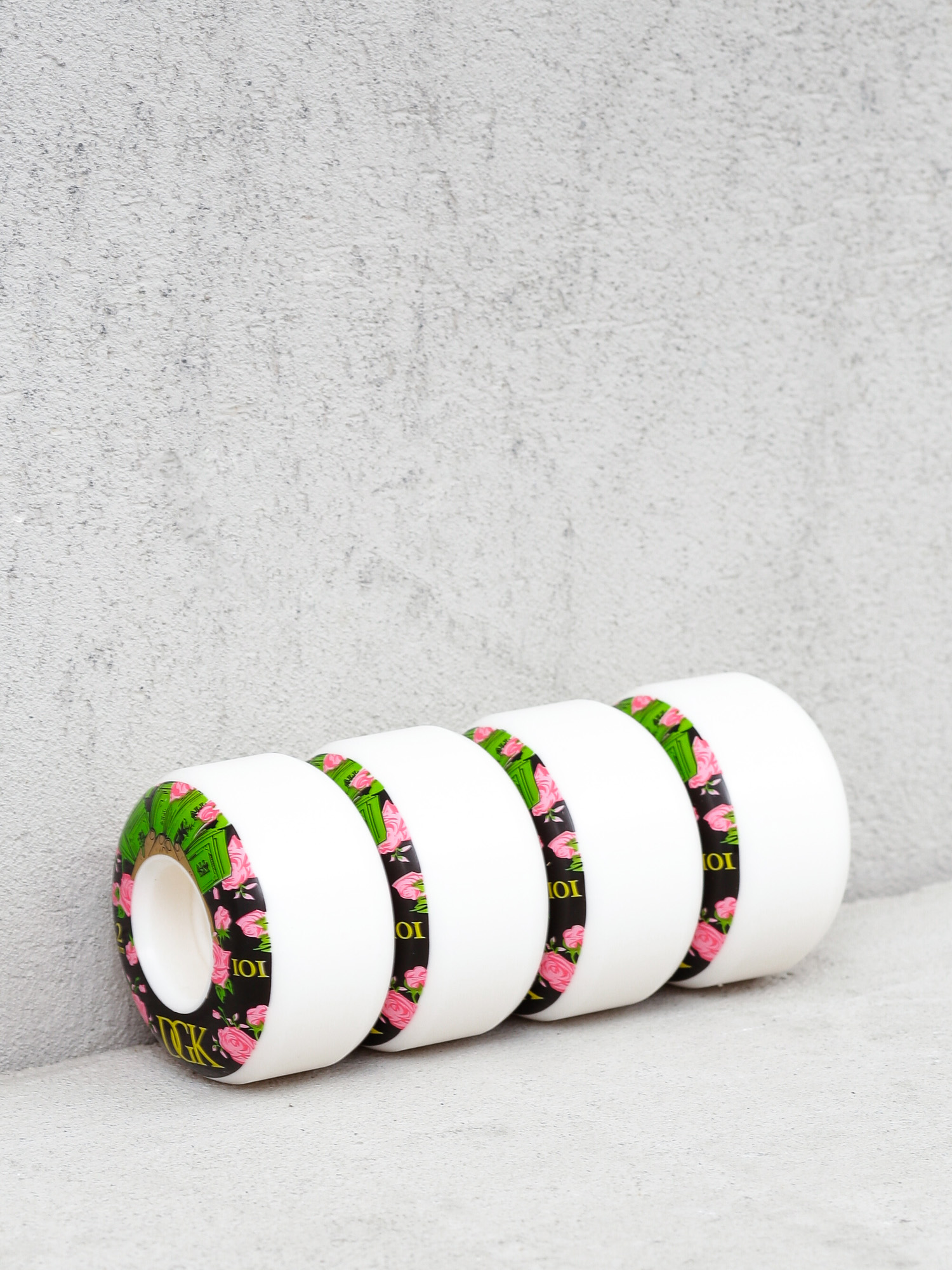 Kolečka DGK Blossom (white/black)