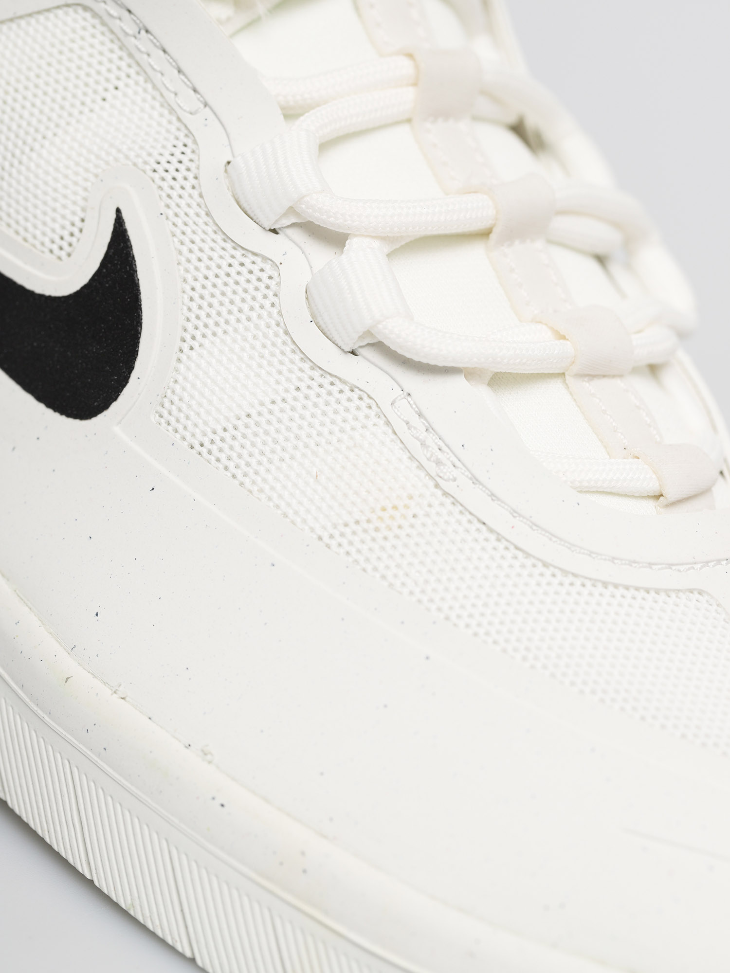 Boty Nike SB Nyjah Free 2 0 (summit white/black summit white)