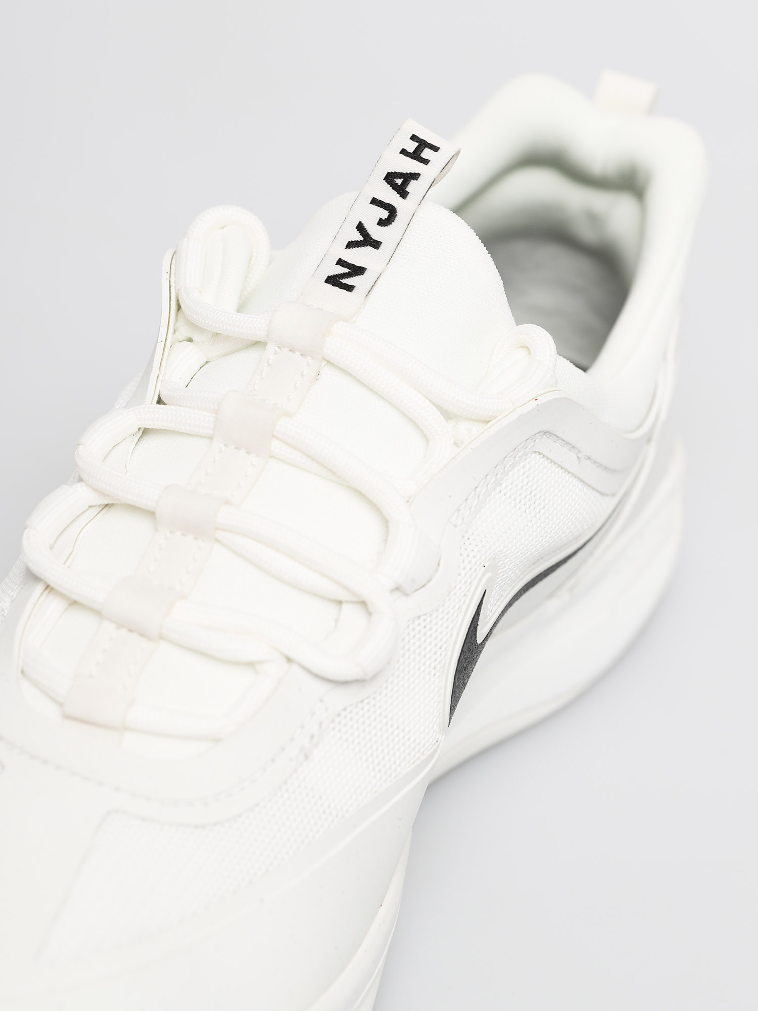 Boty Nike SB Nyjah Free 2 0 (summit white/black summit white)