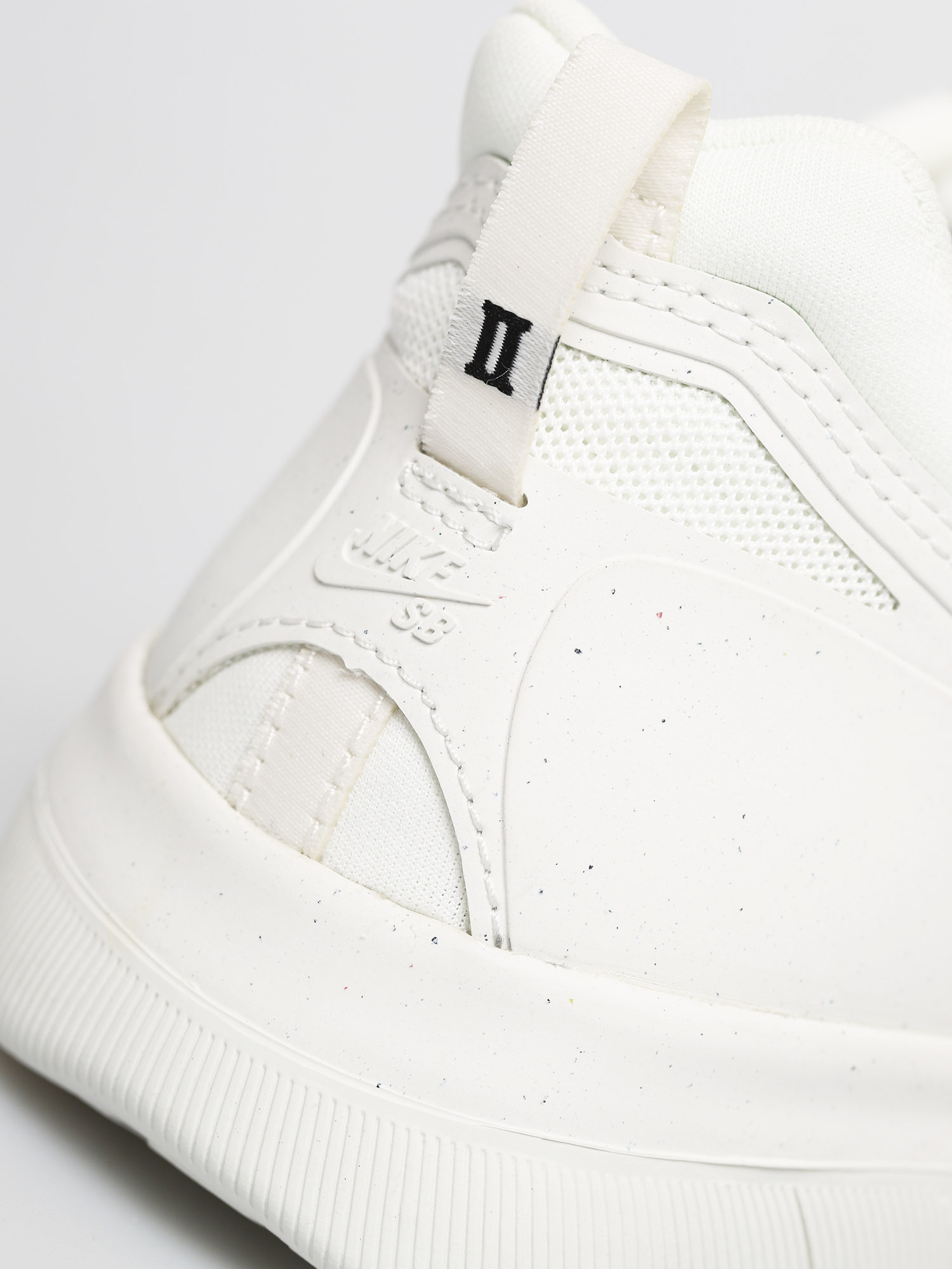 Boty Nike SB Nyjah Free 2 0 (summit white/black summit white)