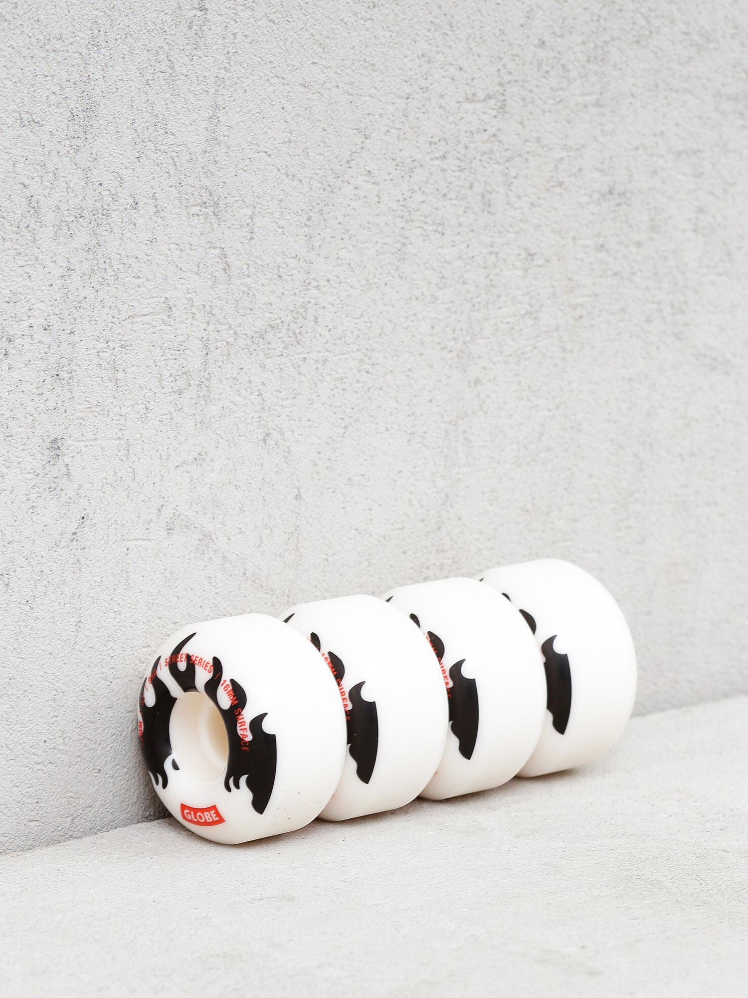 Kolečka Globe G1 (white/black/flames)