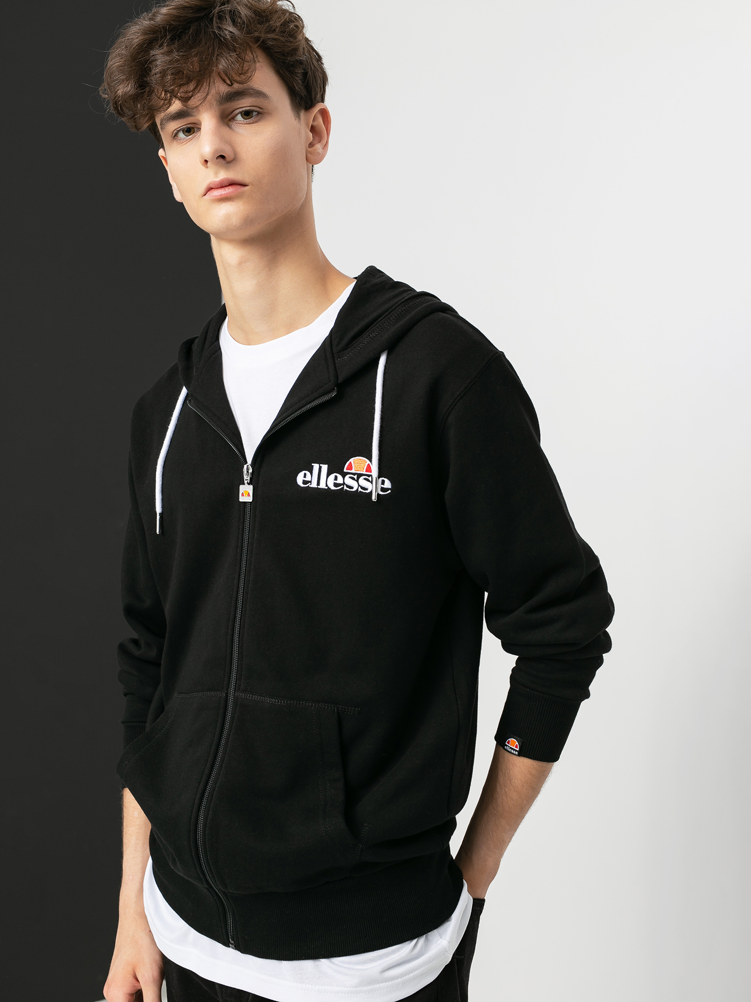 Mikina s kapucí Ellesse Briero HD (black)