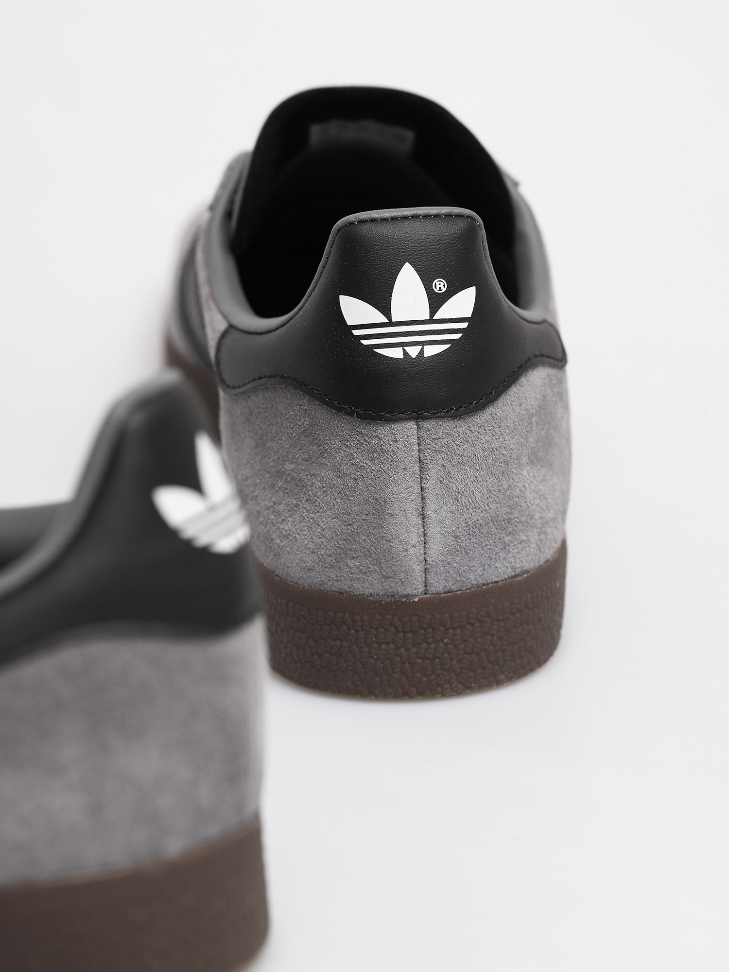 Boty adidas Originals Gazelle (grefou/cblack/gum5)