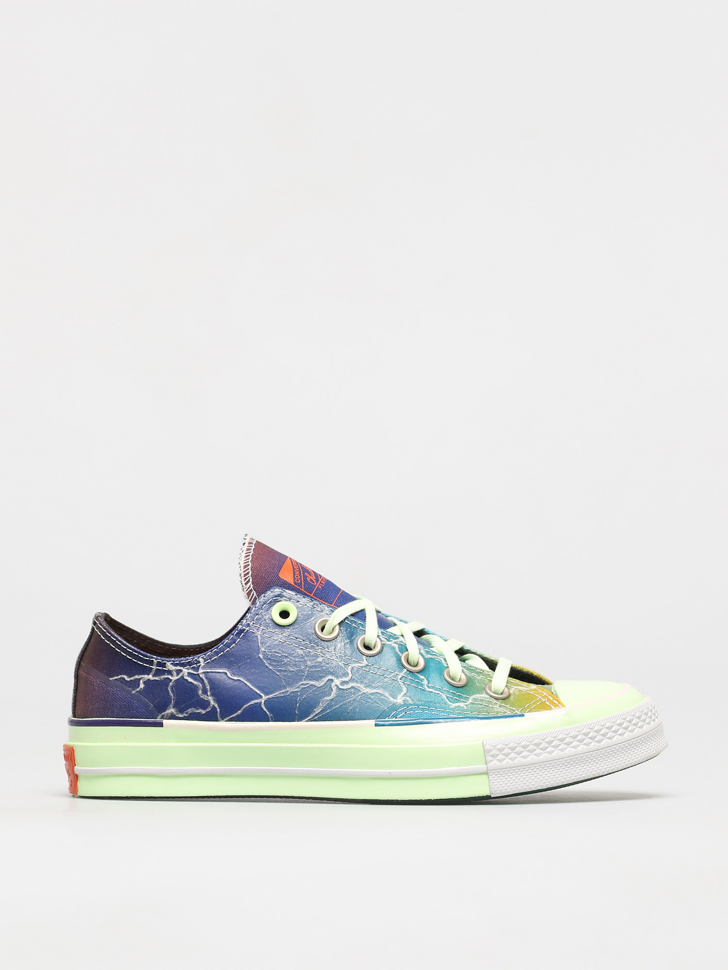 converse pigalle chuck 70