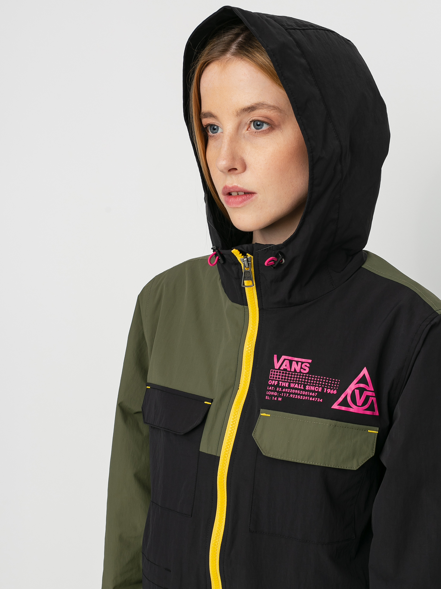 Bunda Vans 66 Supply Long Anorak Mte Wmn (black)