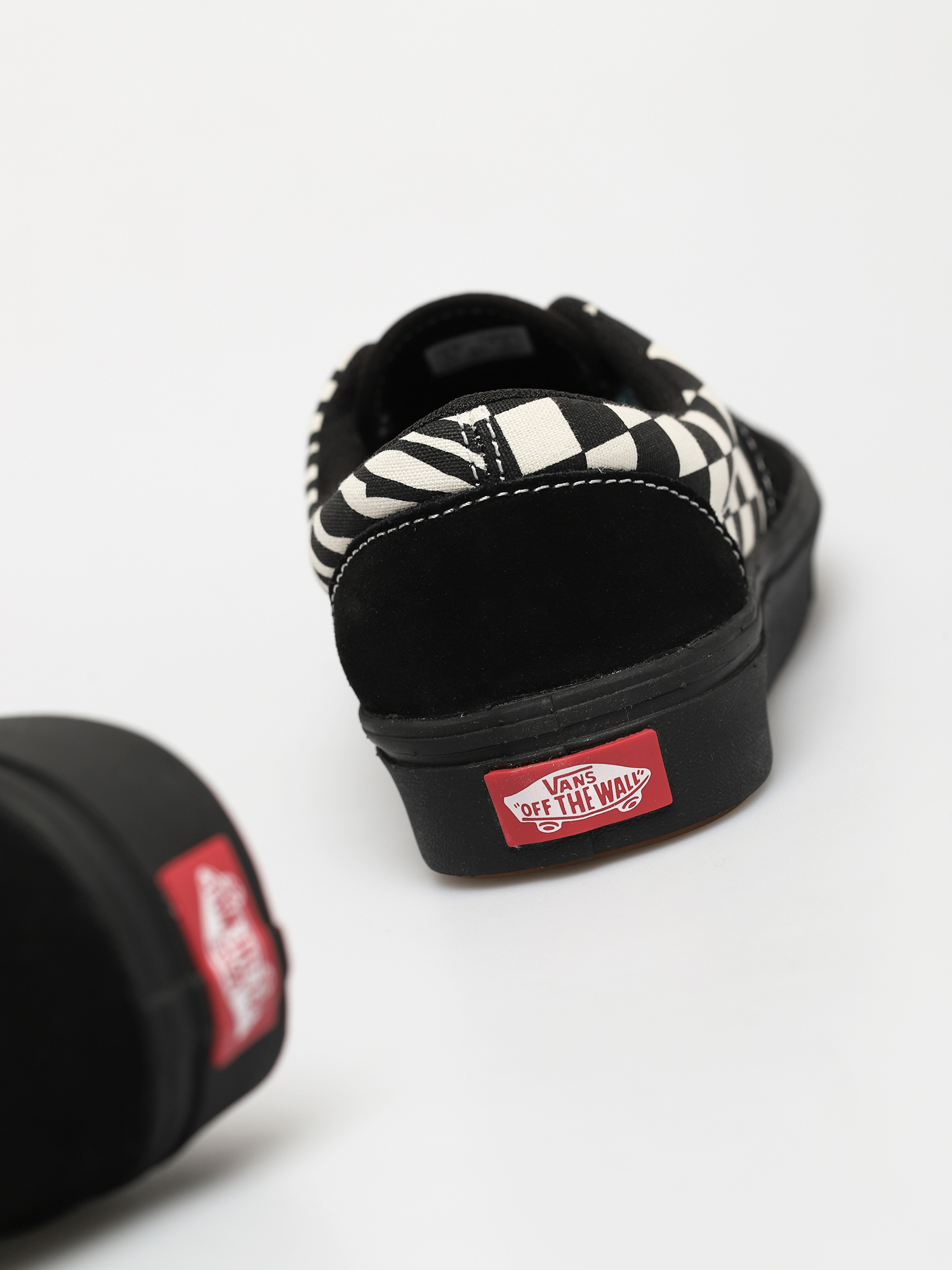 Boty Vans Comfycush Era (mixed media/antque/wht/blk)