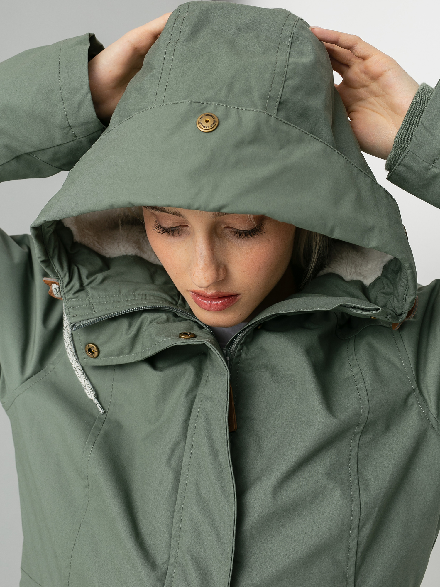 Bunda Iriedaily Hopi Kishory Wmn (olive)