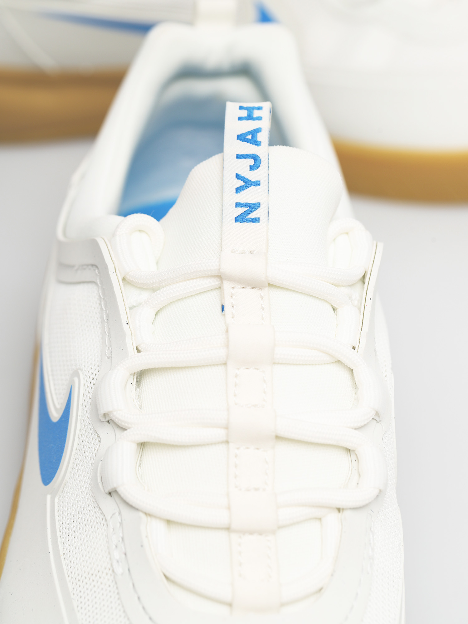 Boty Nike SB Nyjah Free 2 0 (summit white/lt photo blue)