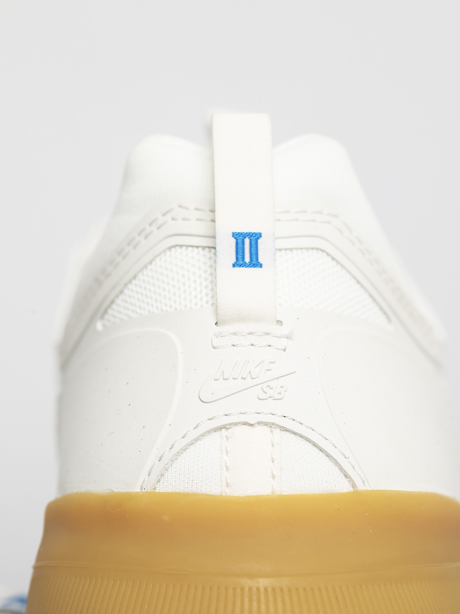 Boty Nike SB Nyjah Free 2 0 (summit white/lt photo blue)