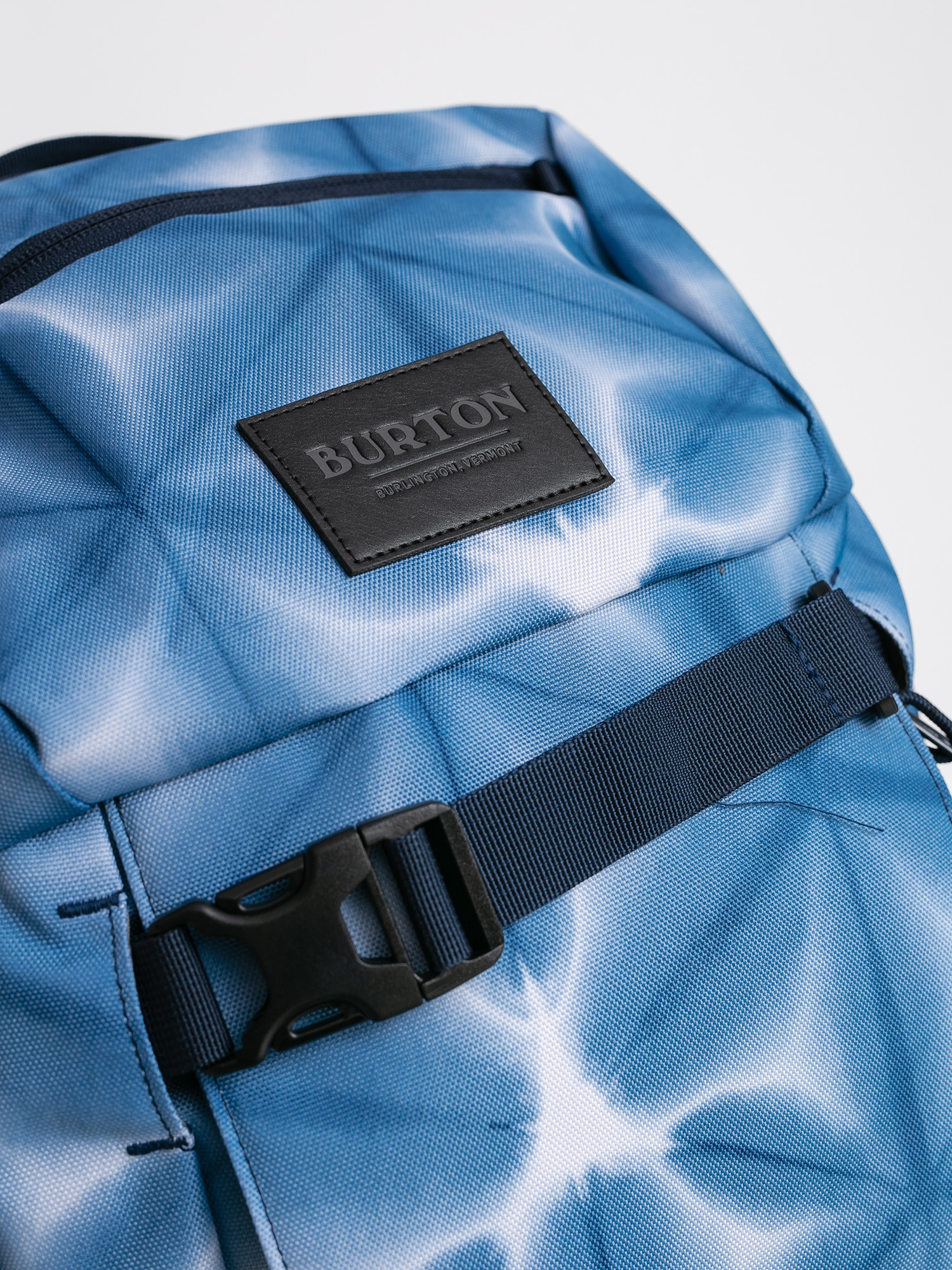 Batoh Burton Kilo 2.0 27L (blue dailola shibori)