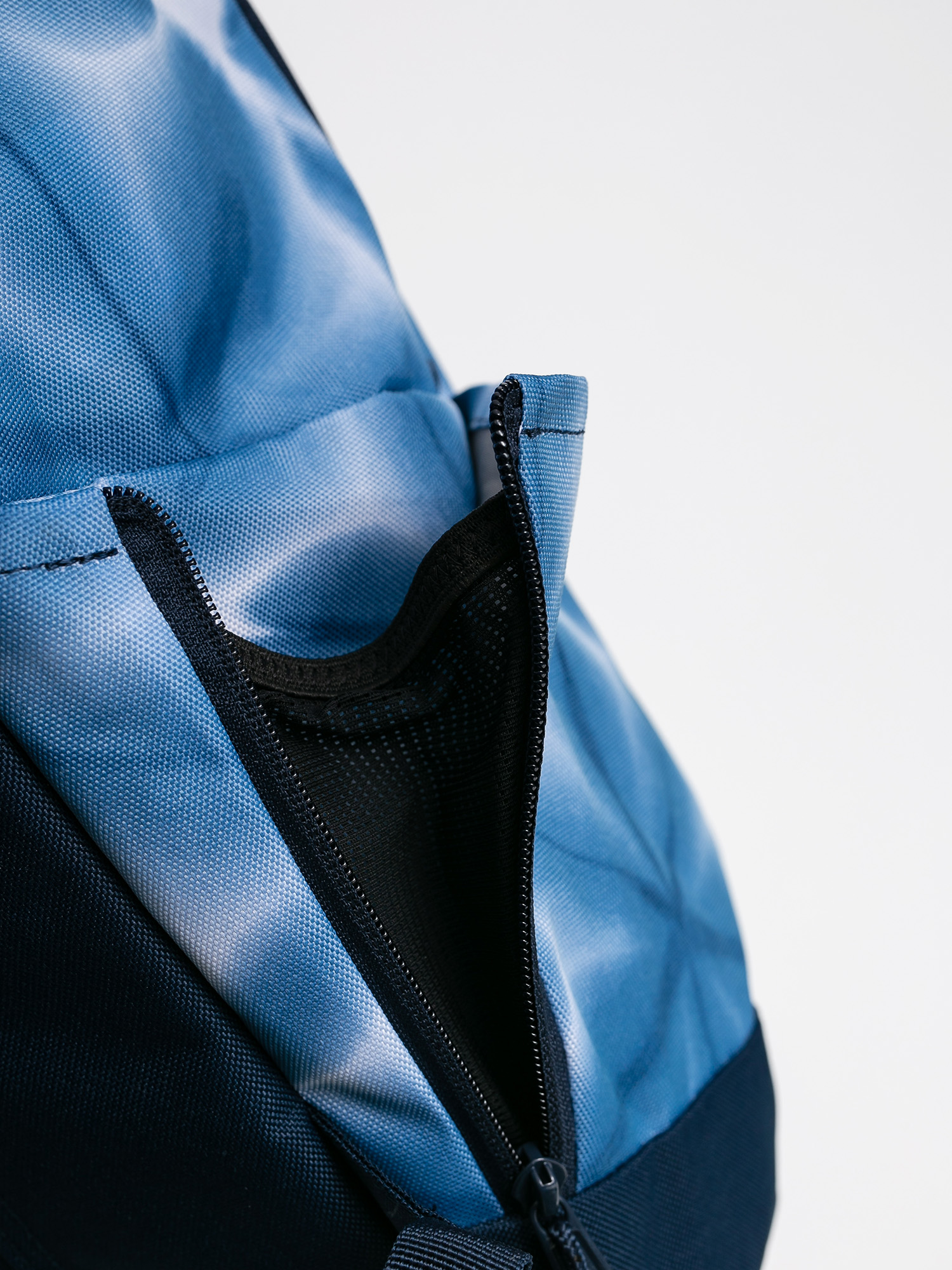 Batoh Burton Kilo 2.0 27L (blue dailola shibori)