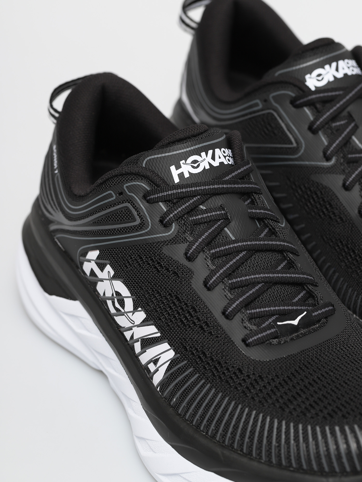 Boty Hoka One One Bondi 7 Wmn (black/white)