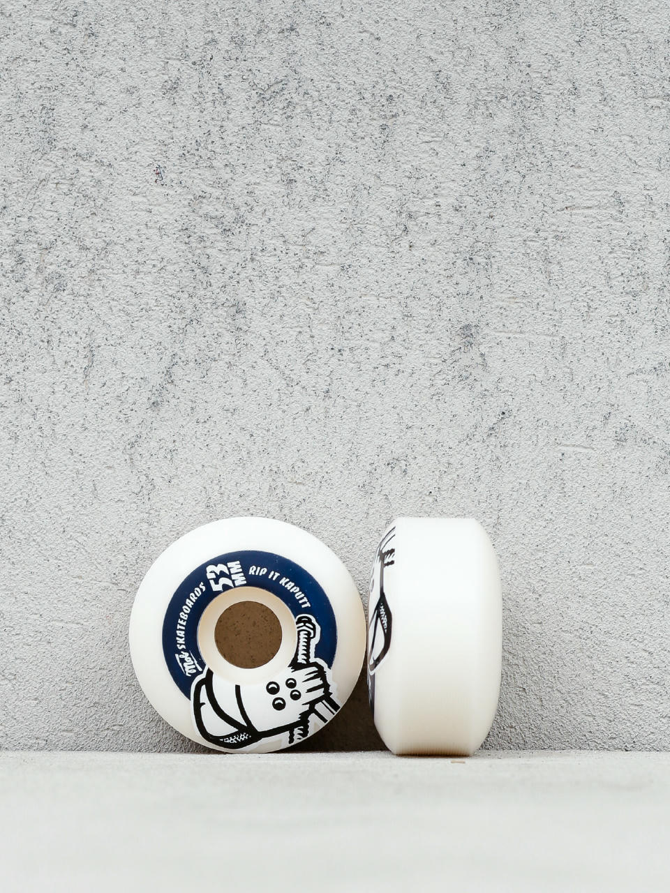 Kolečka Mob Skateboards Skull (white/navy)