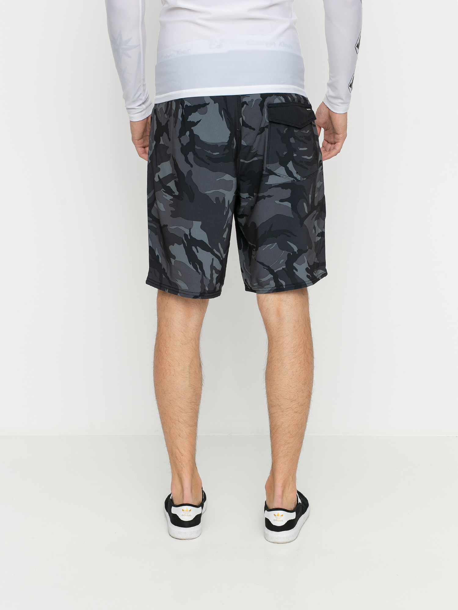 Kraťasy RVCA Va Trunk Print (black camo)
