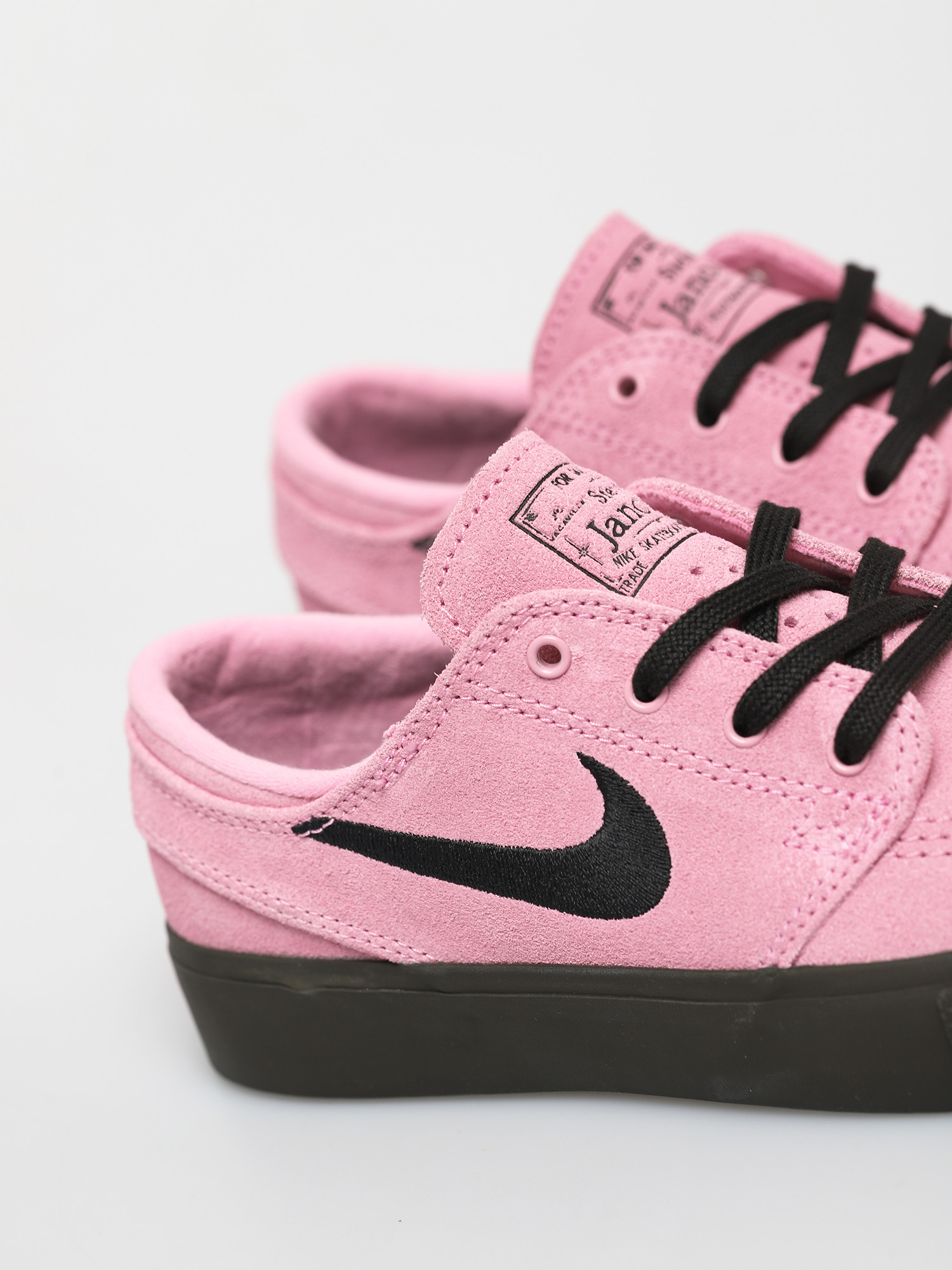 Boty Nike SB Zoom Janoski Rm (pink rise/black pink rise newsprint)
