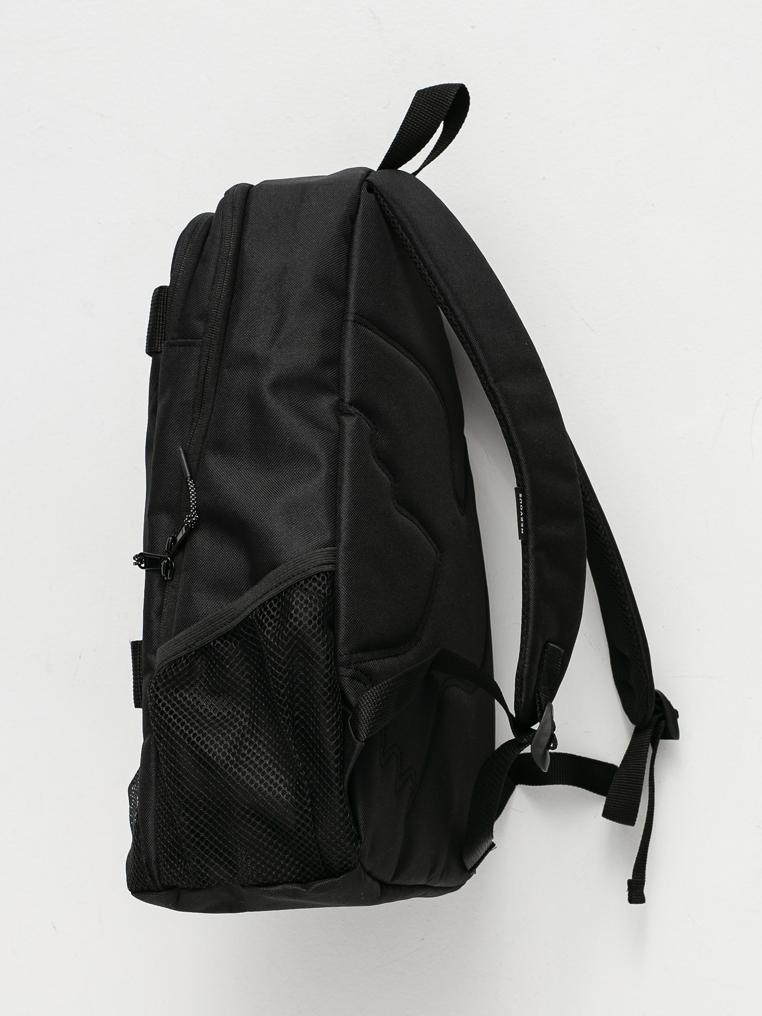 Batoh Nervous Skate Classic (black)