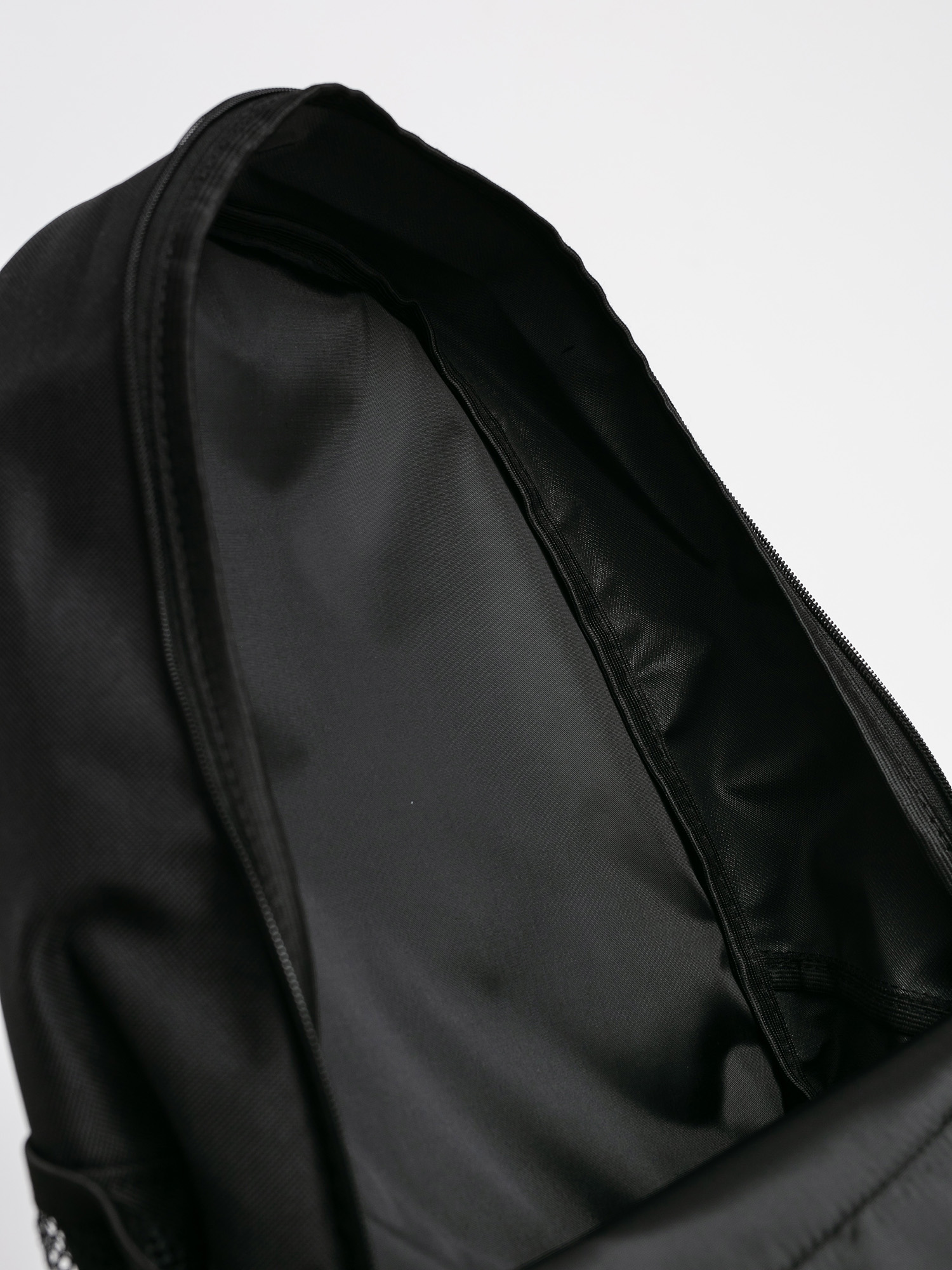 Batoh Nervous Skate Classic (black)