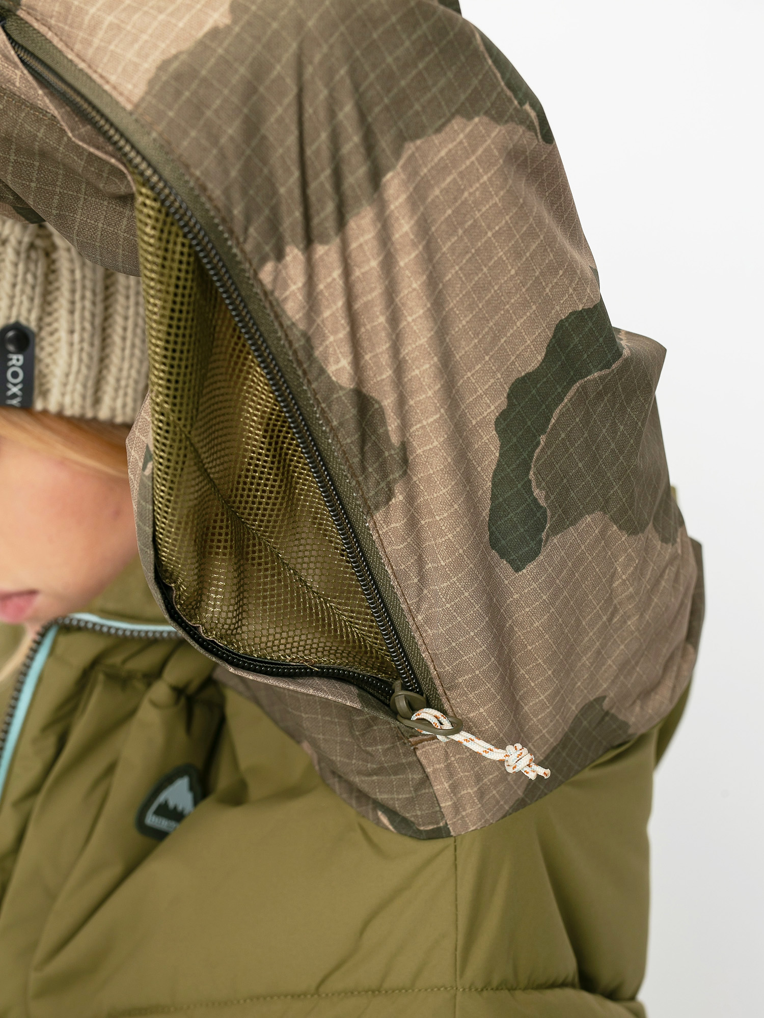 Dámská Snowboardová bunda Burton Keelan (martini olive/barren camo/ether blue)