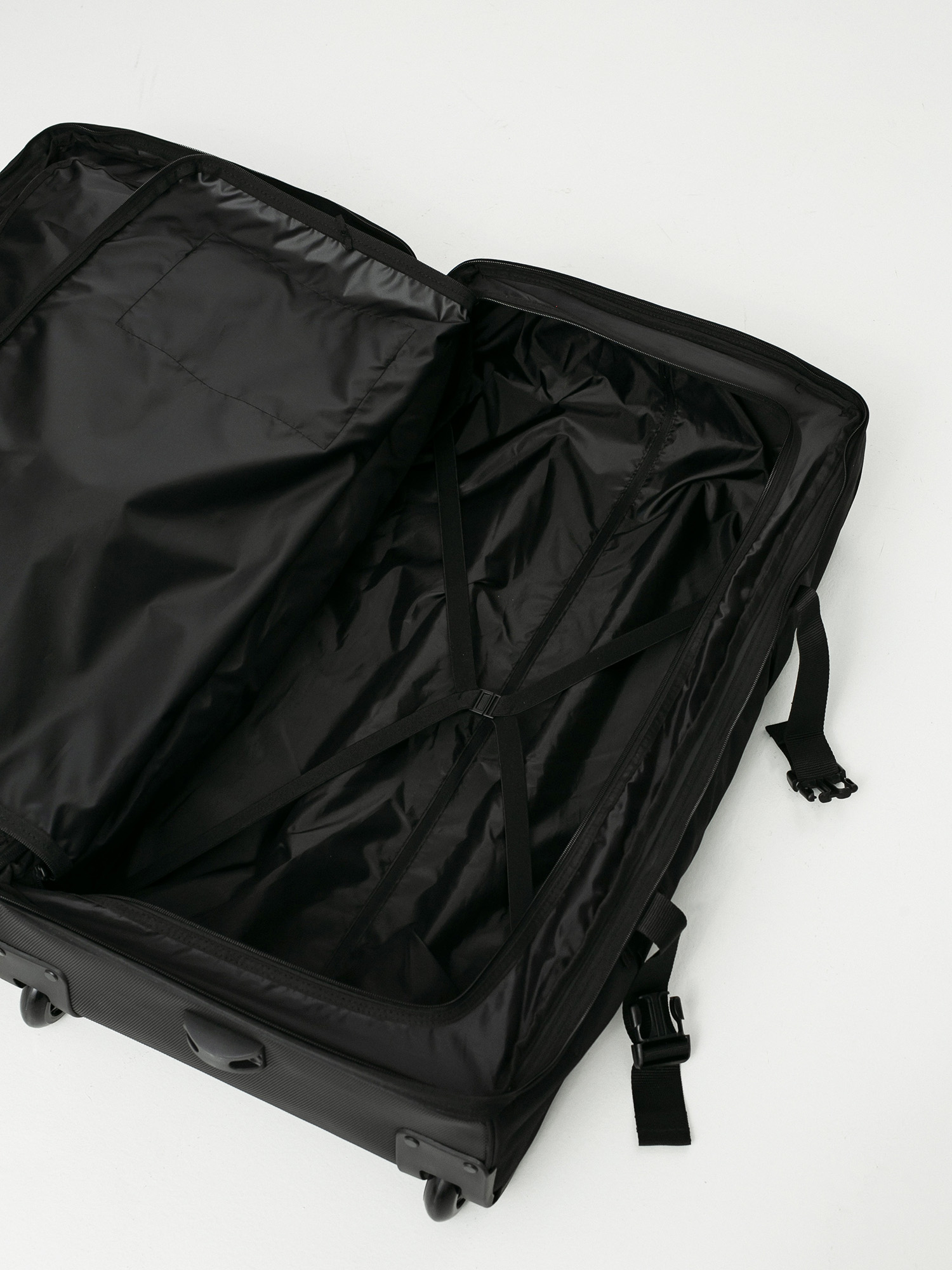 Kufr Eastpak Tranverz L (black)