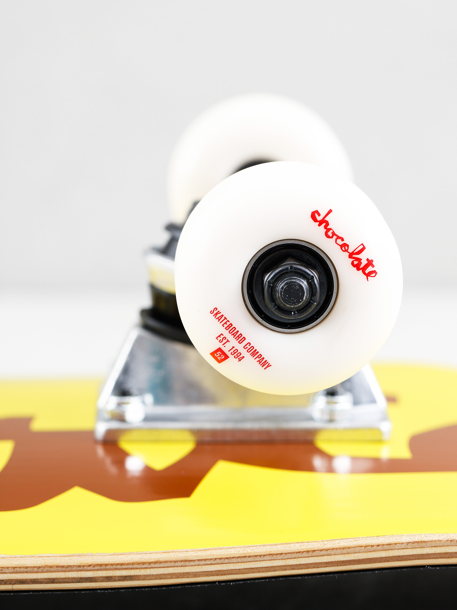 Skateboard Chocolate Anderson Chunk (yellow)