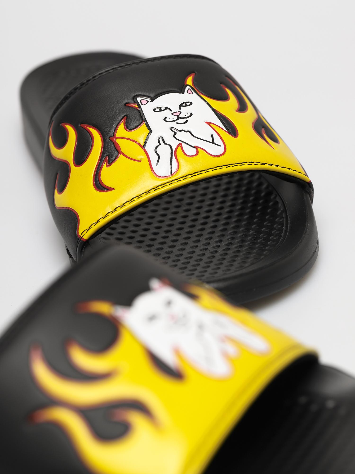 Plážovky RipNDip Welcome To Heck (black)