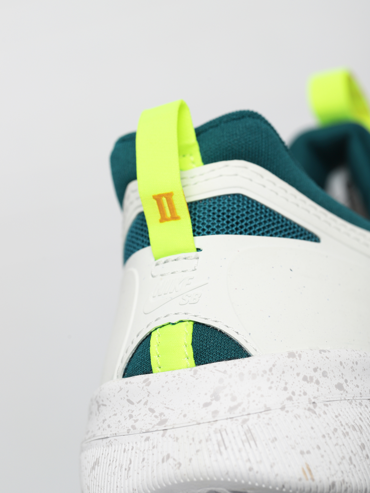 Boty Nike SB Nyjah Free 2 (summit white/university gold geode teal)