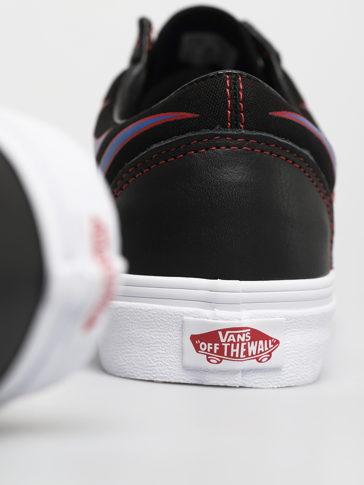Boty Vans Old Skool (racer black/red)