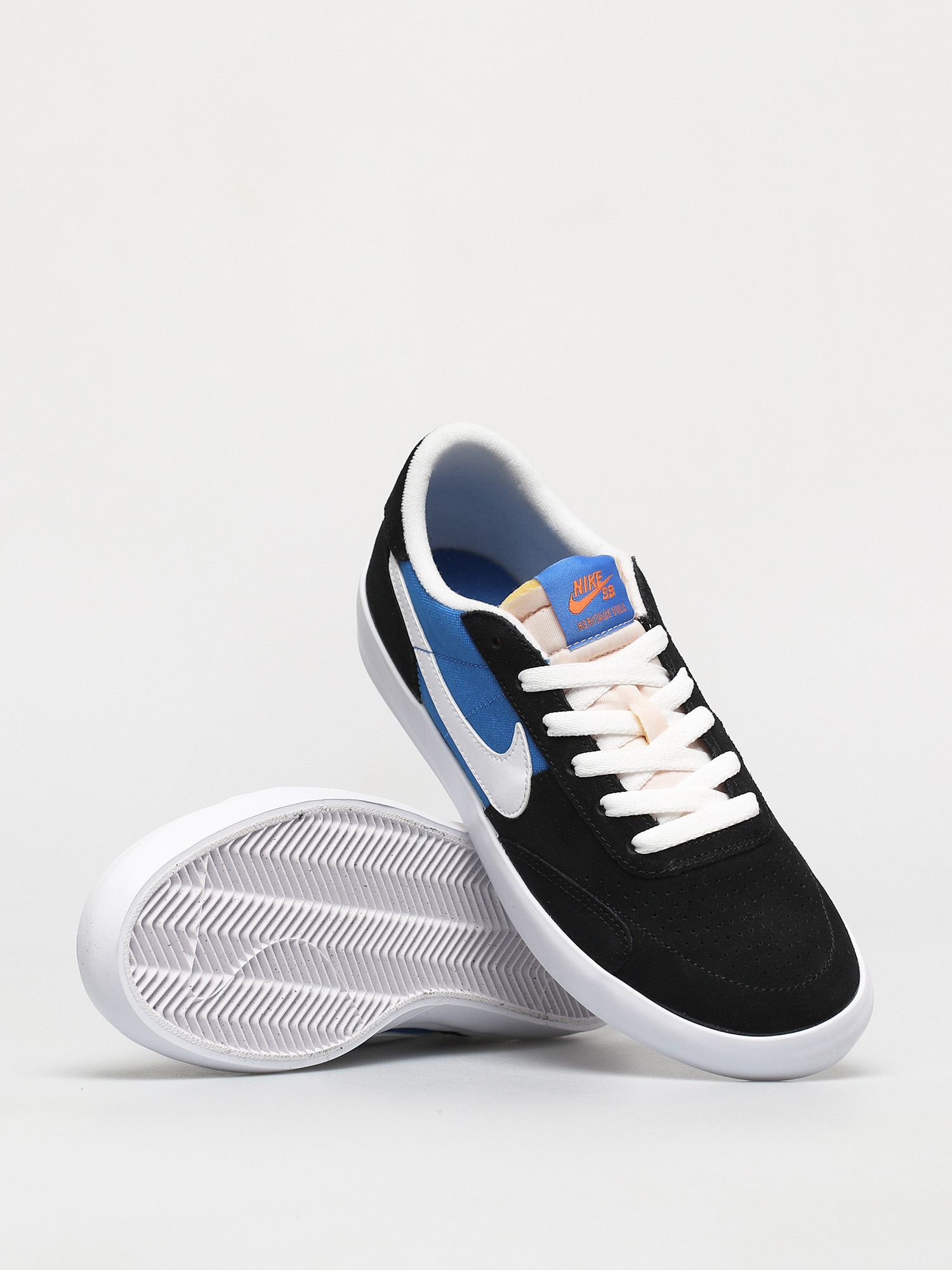 Boty Nike SB Heritage Vulc (black/white signal blue safety orange)