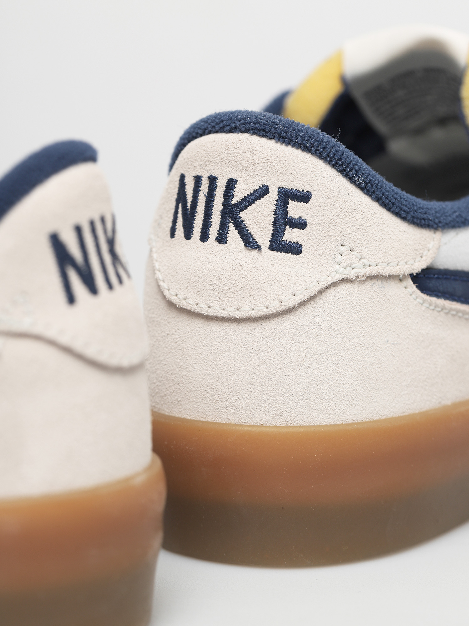 Boty Nike SB Heritage Vulc (summit white/navy white gum light brown)