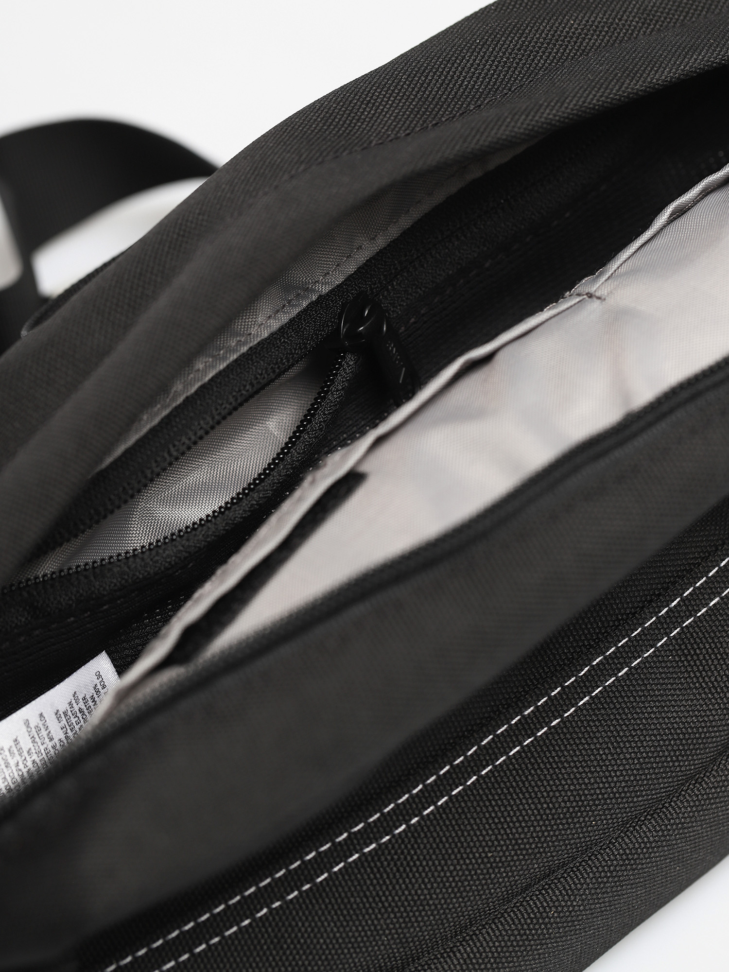 Ledvinka Vans Construct (black/white)