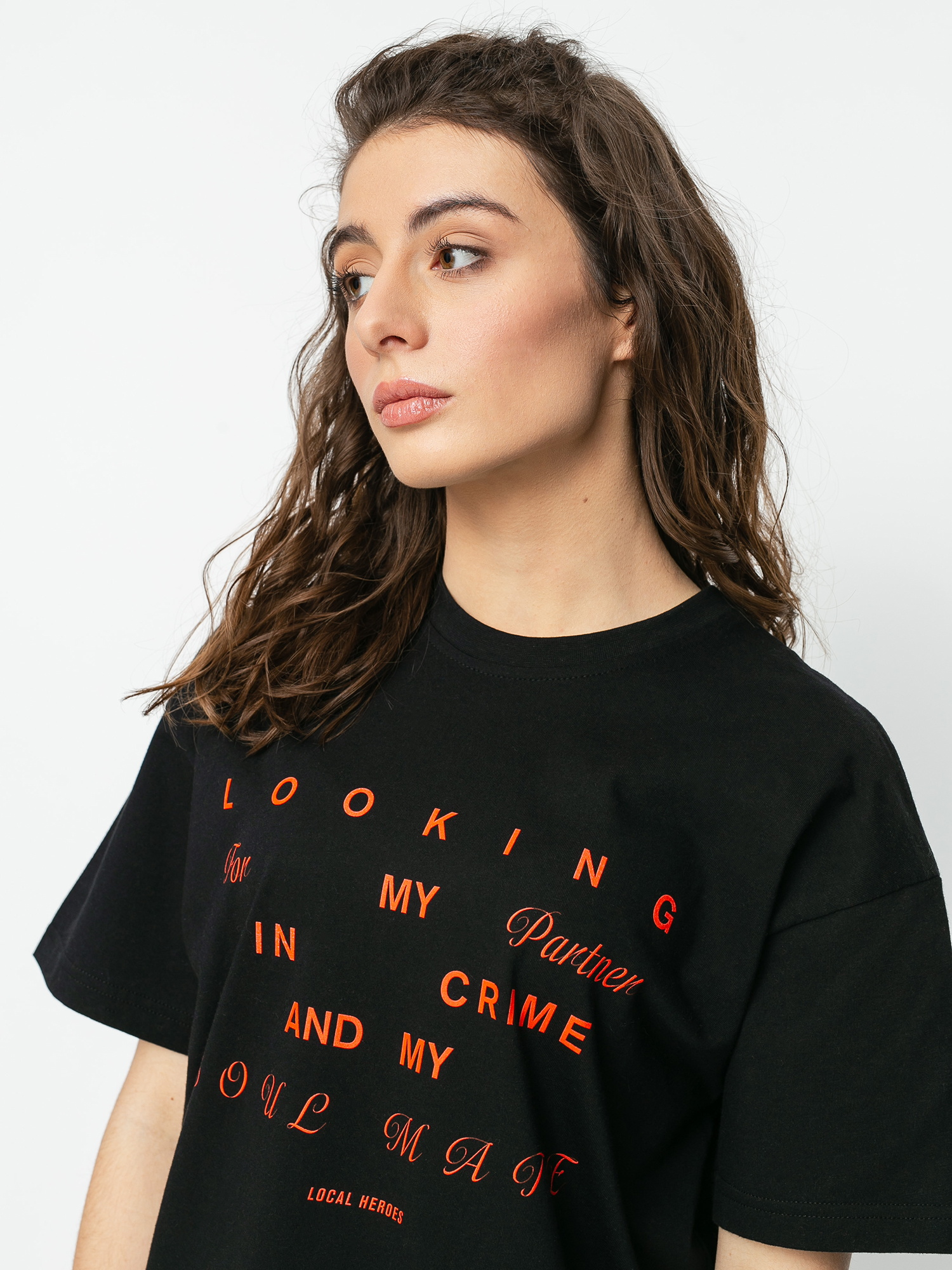 Tričko Local Heroes Looking For Wmn (black)