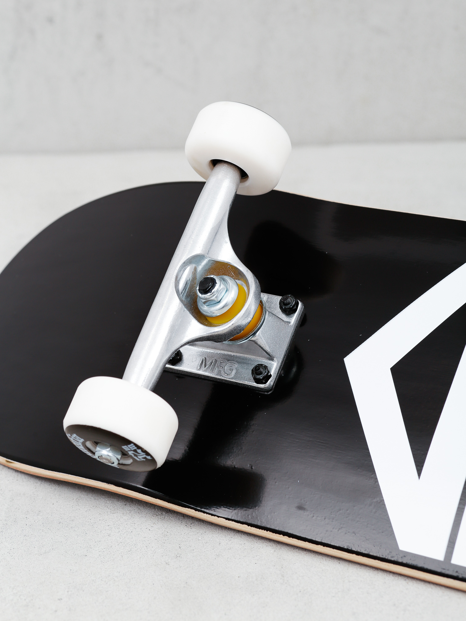 Skateboard Sk8Mafia House Logo (black)