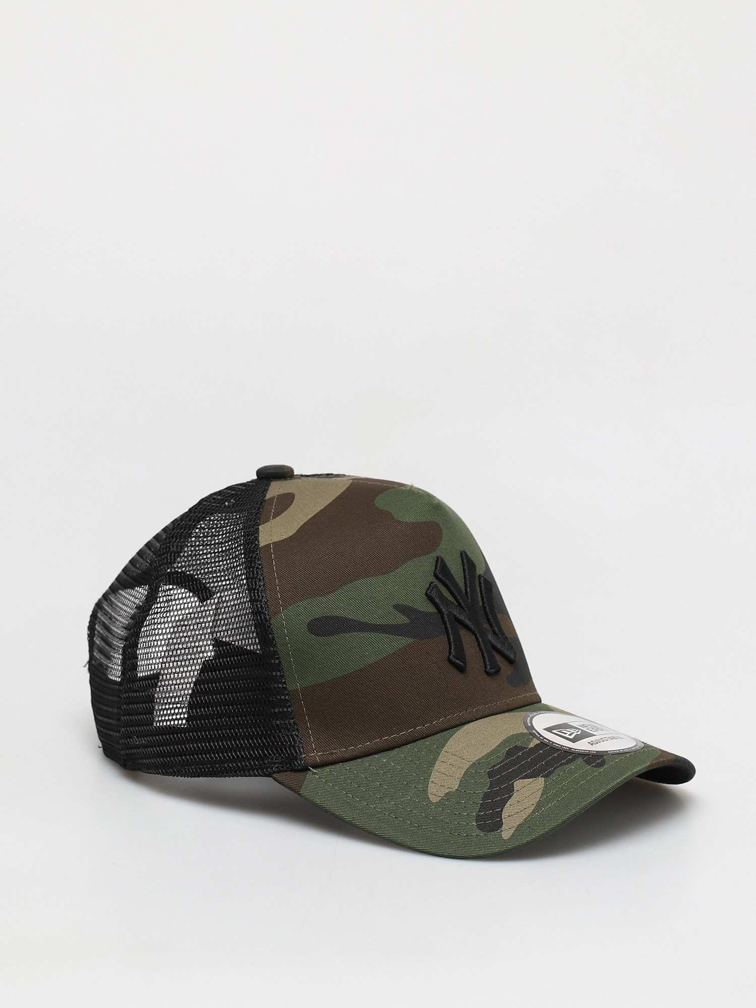 Kšiltovka  New Era Clean Trucker New York Yankees ZD (woodland camo/black)