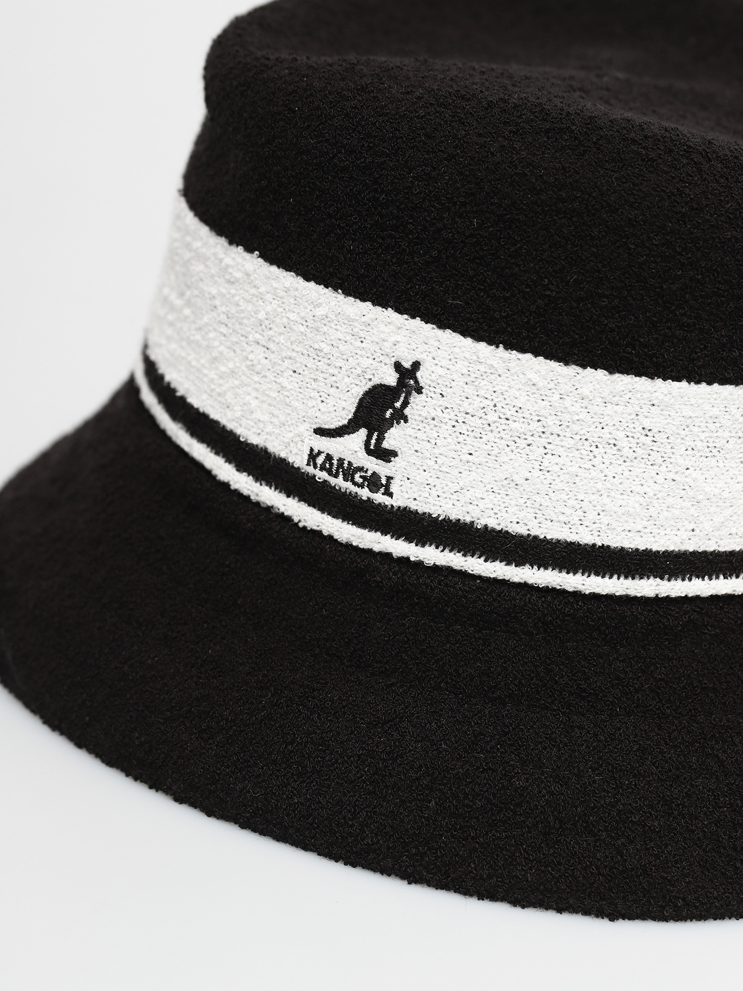 Klobouk Kangol Bermuda Stripe Bucket (black)