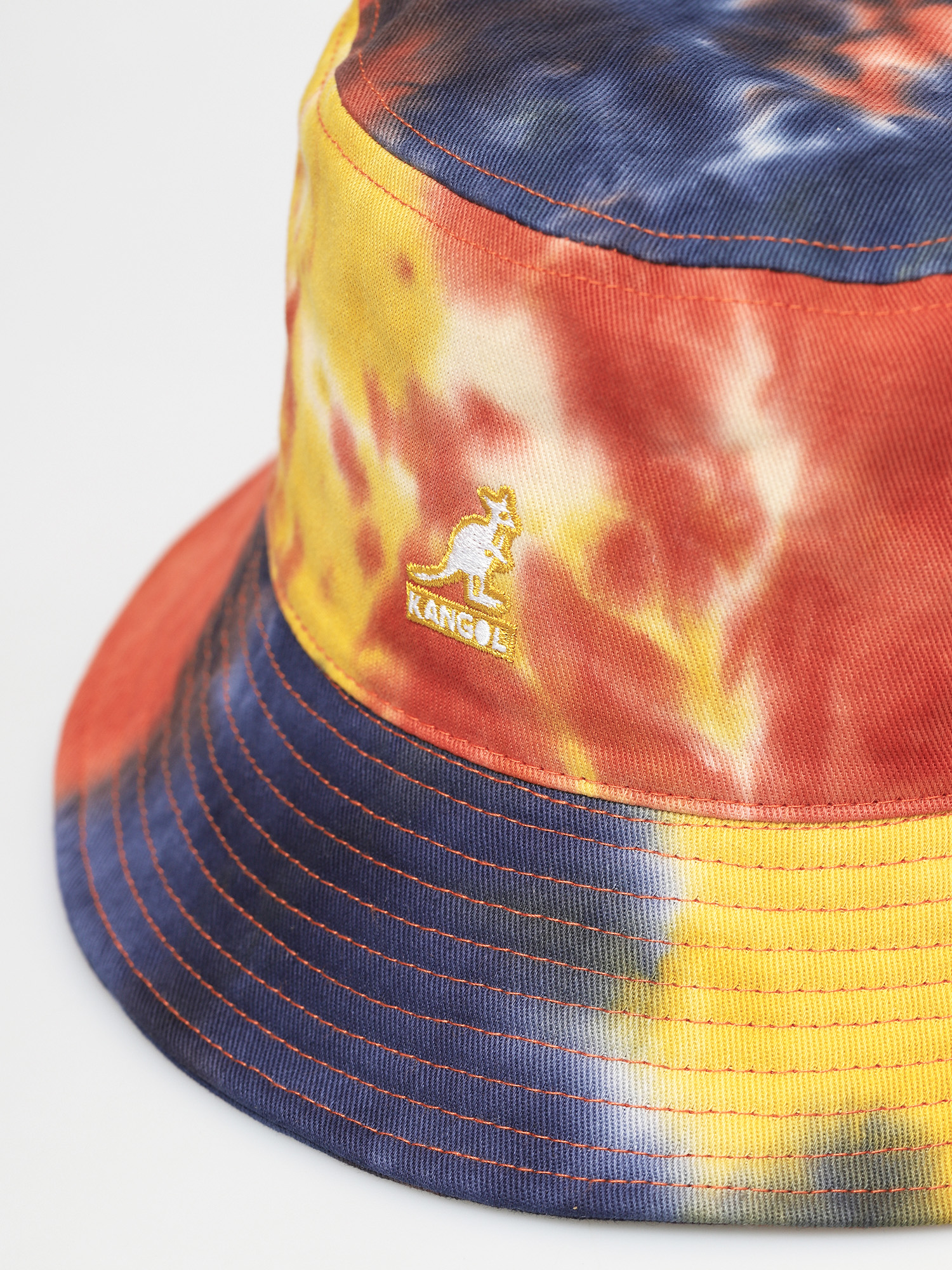 Klobouk Kangol Tie Dye Bucket (golden palm)