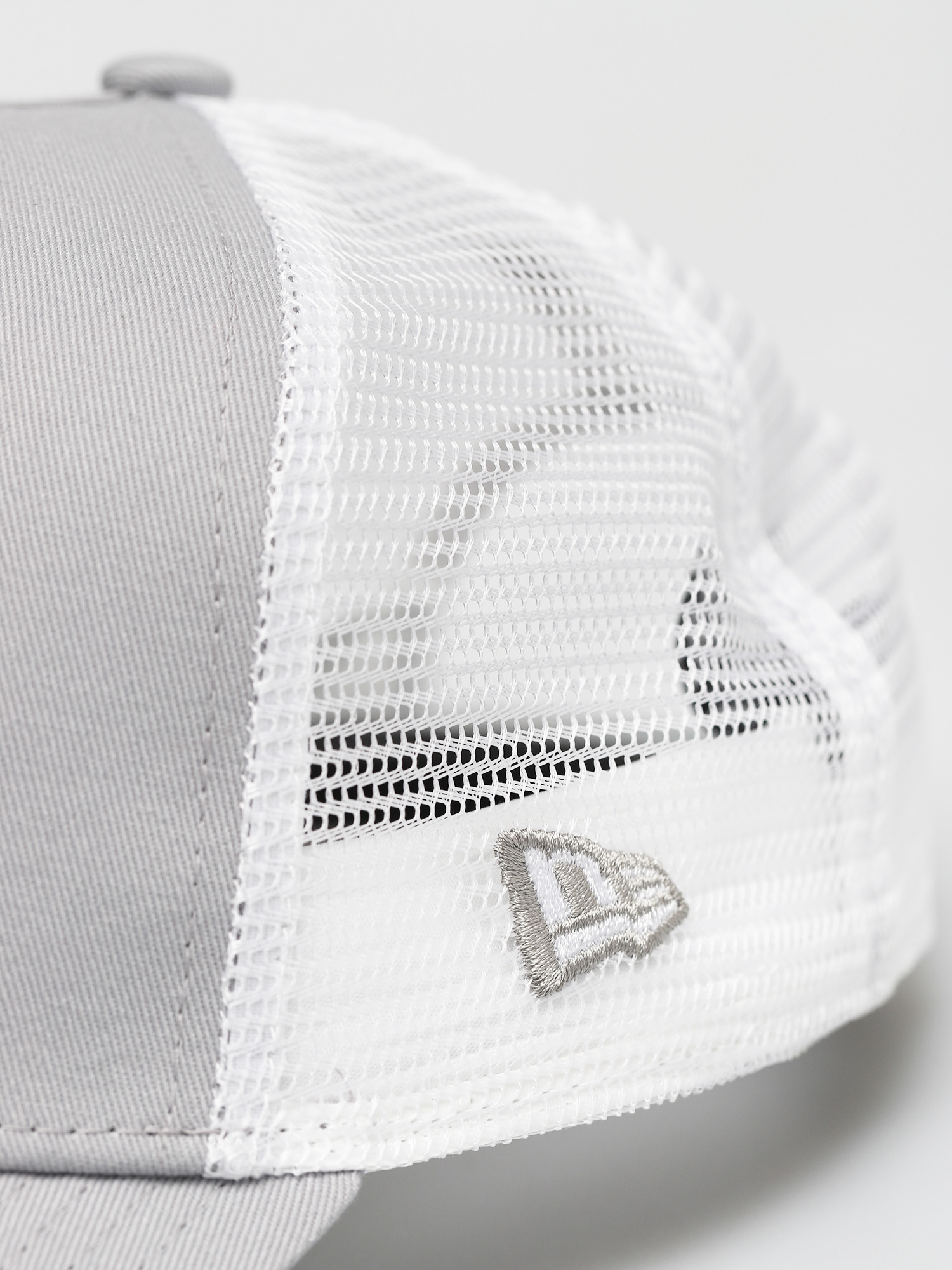 Kšiltovka  New Era Clean Trucker New York Yankees ZD (grey)