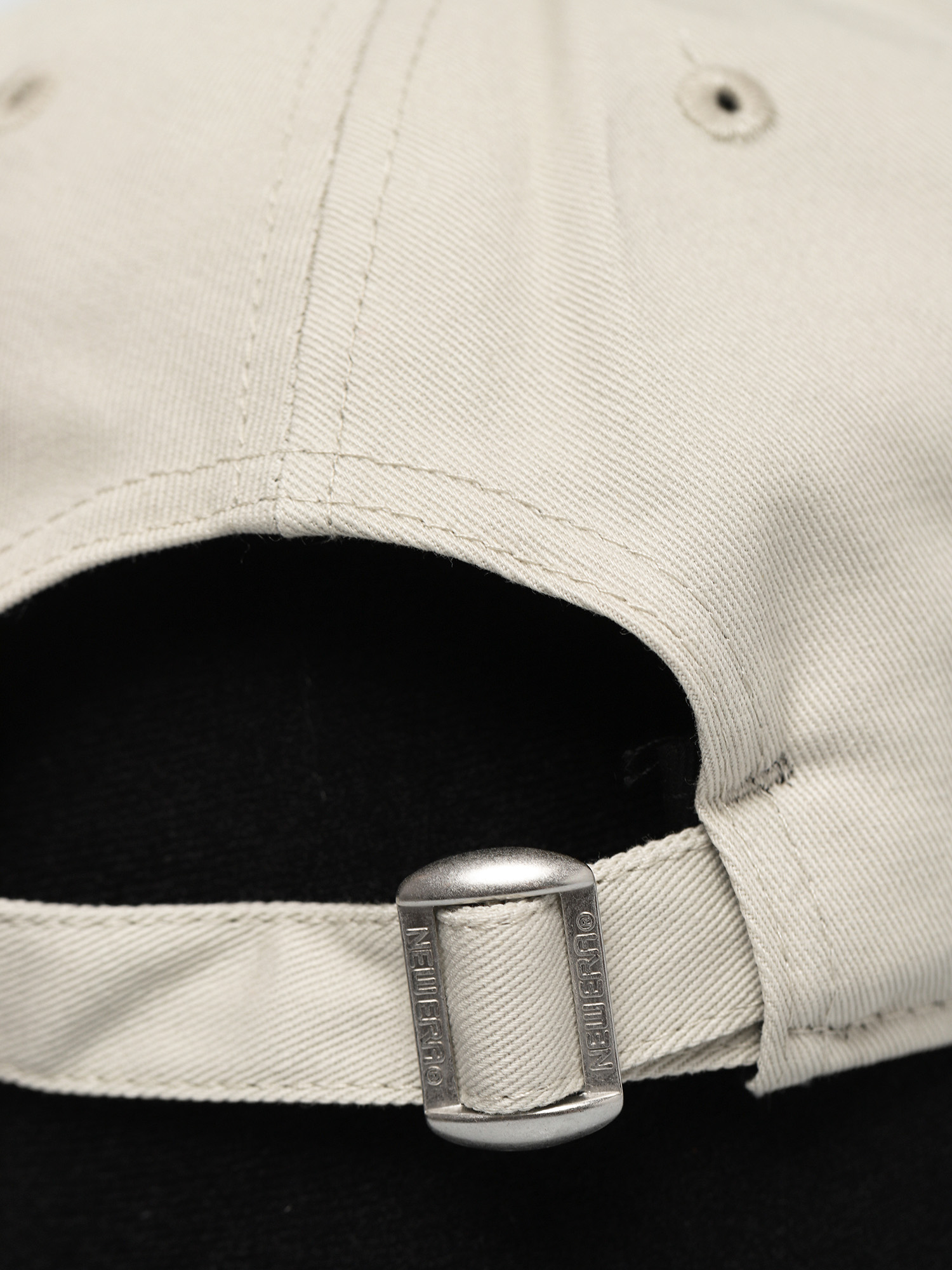 Kšiltovka  New Era League Essential 9Forty New York Yankees ZD (med beige)