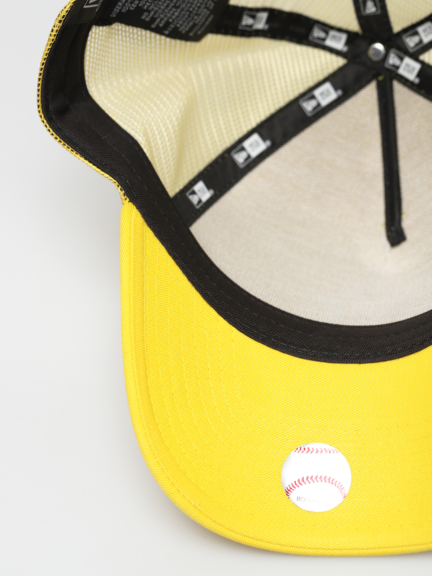 Kšiltovka  New Era Tonal Mesh Trucker New York Yankees ZD (yellow)