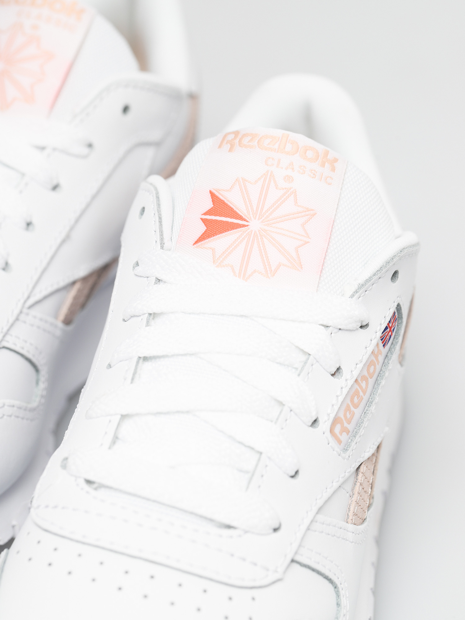 Boty Reebok Cl Lthr Wmn (white/aurorg/cerpnk)