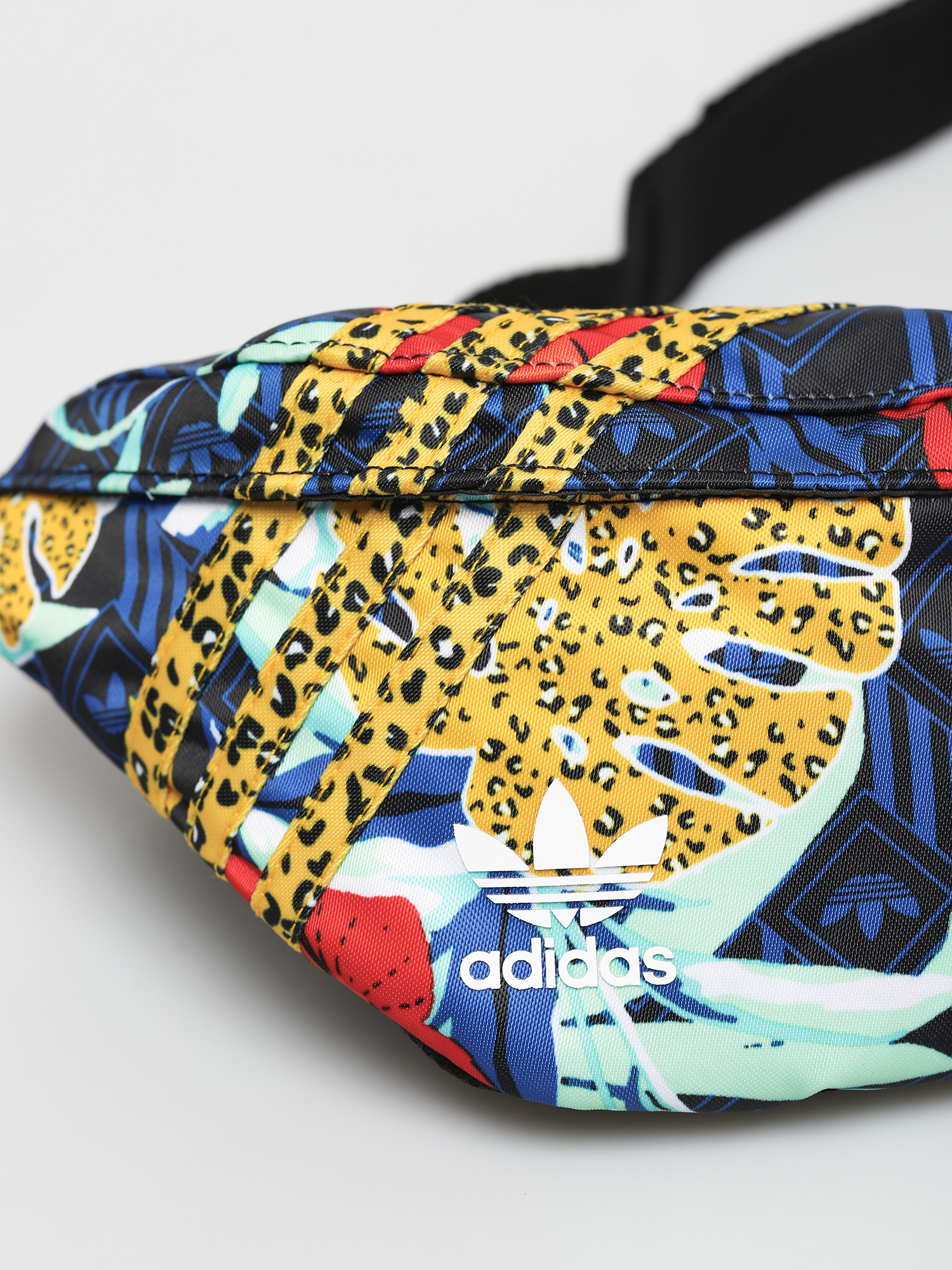 Ledvinka adidas Originals Waistbag Wmn (multco)
