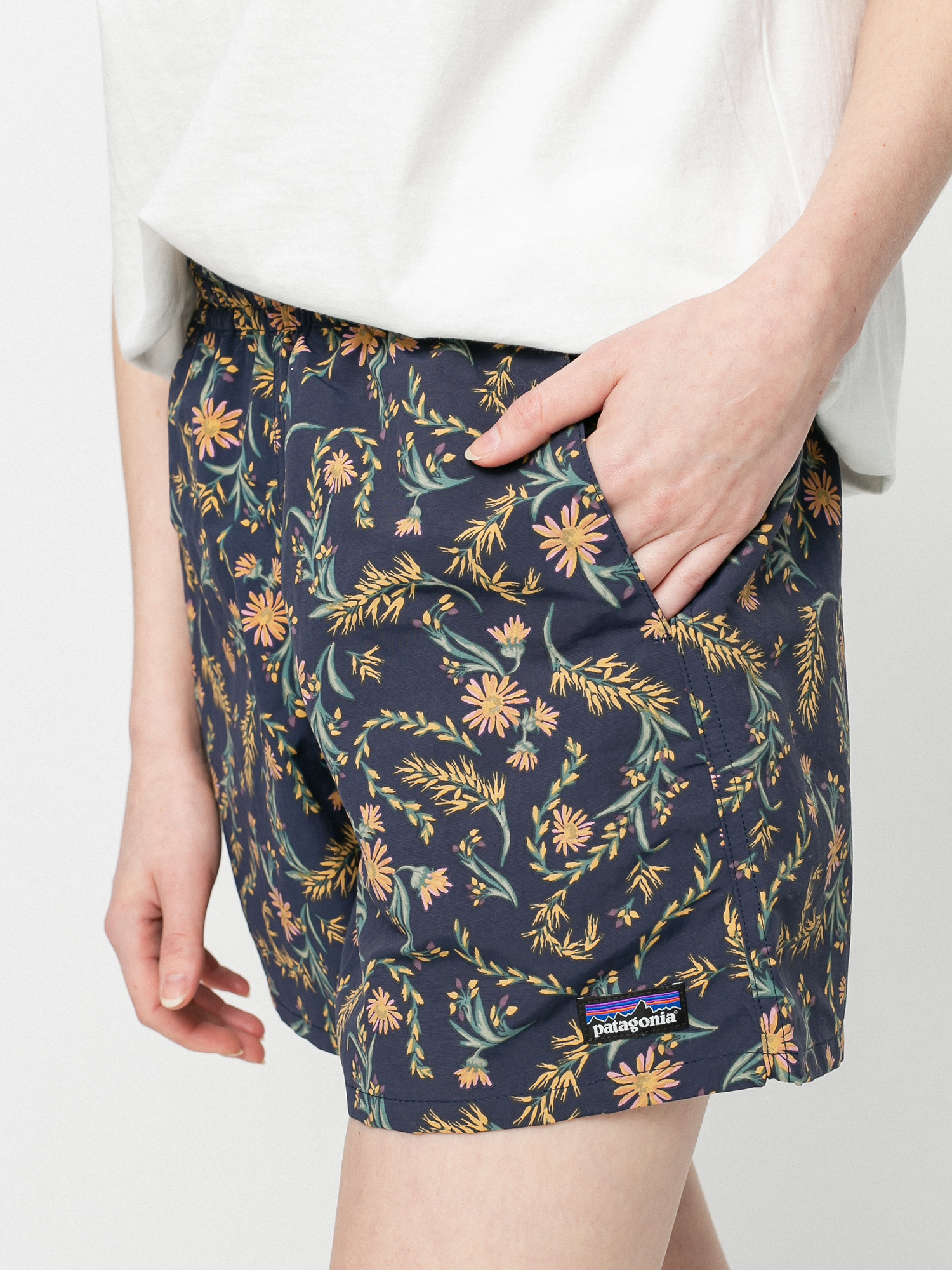 Kraťasy Patagonia Baggies Wmn (seeded multi/new navy)