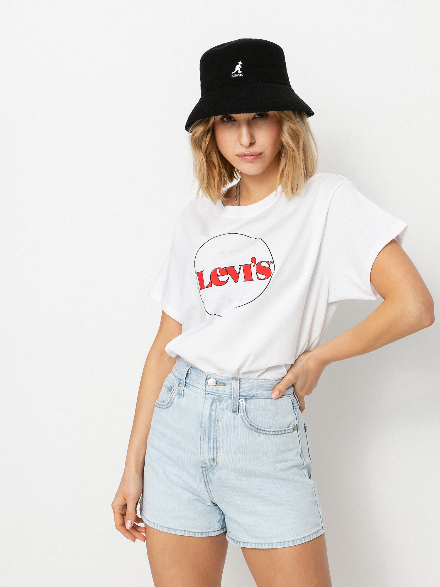 Tričko Levi's® Graphic Varsity Wmn (white)