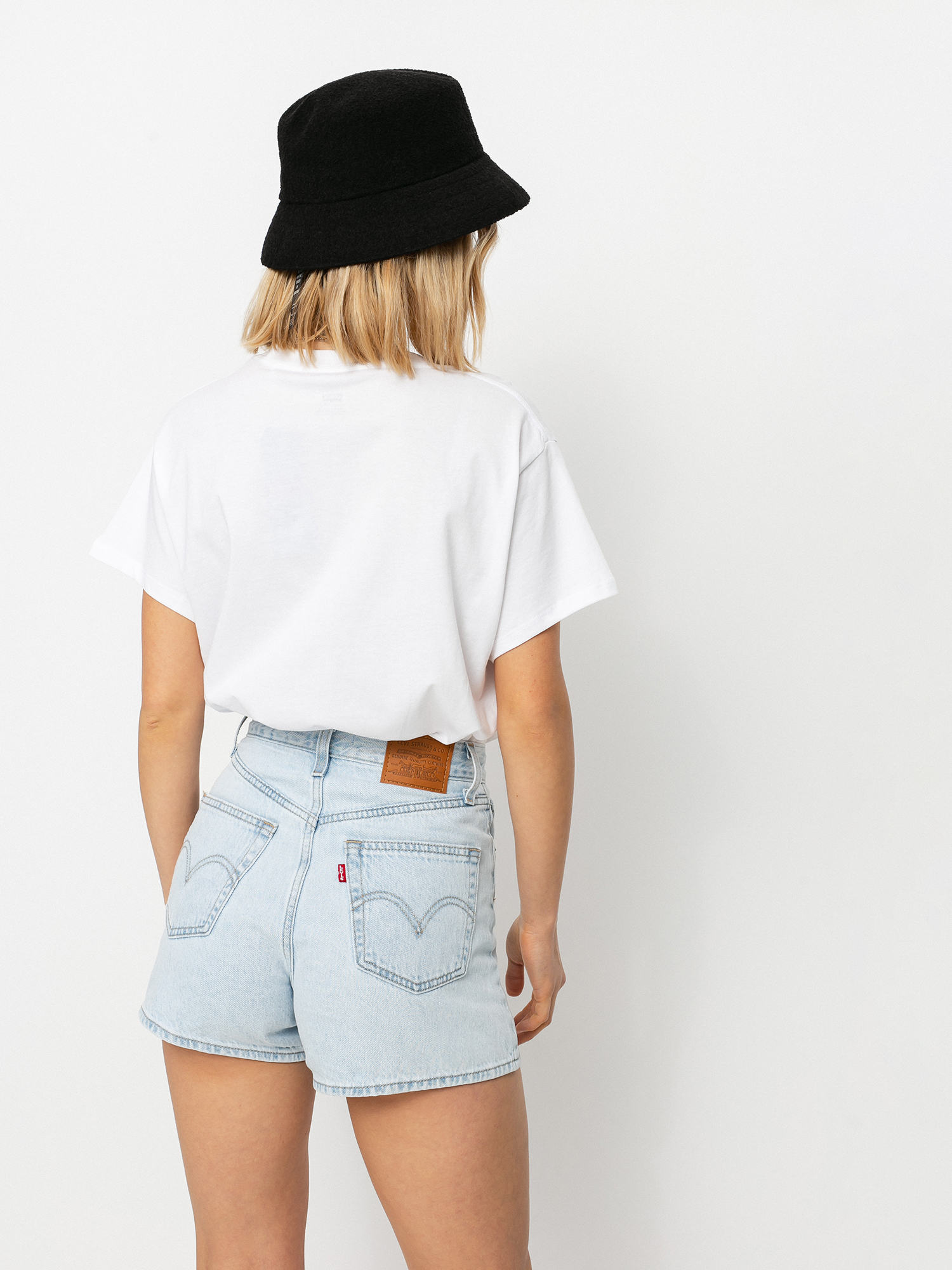 Tričko Levi's® Graphic Varsity Wmn (white)