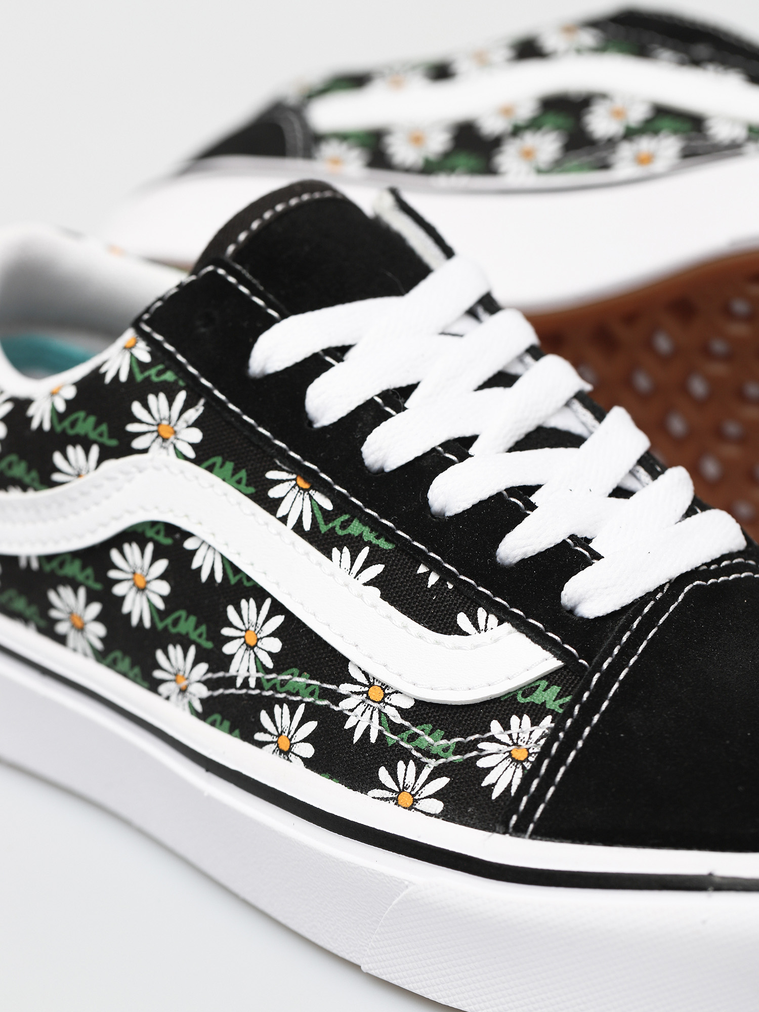 Boty Vans Comfycush Old Skool (scribble flower daisy/black)