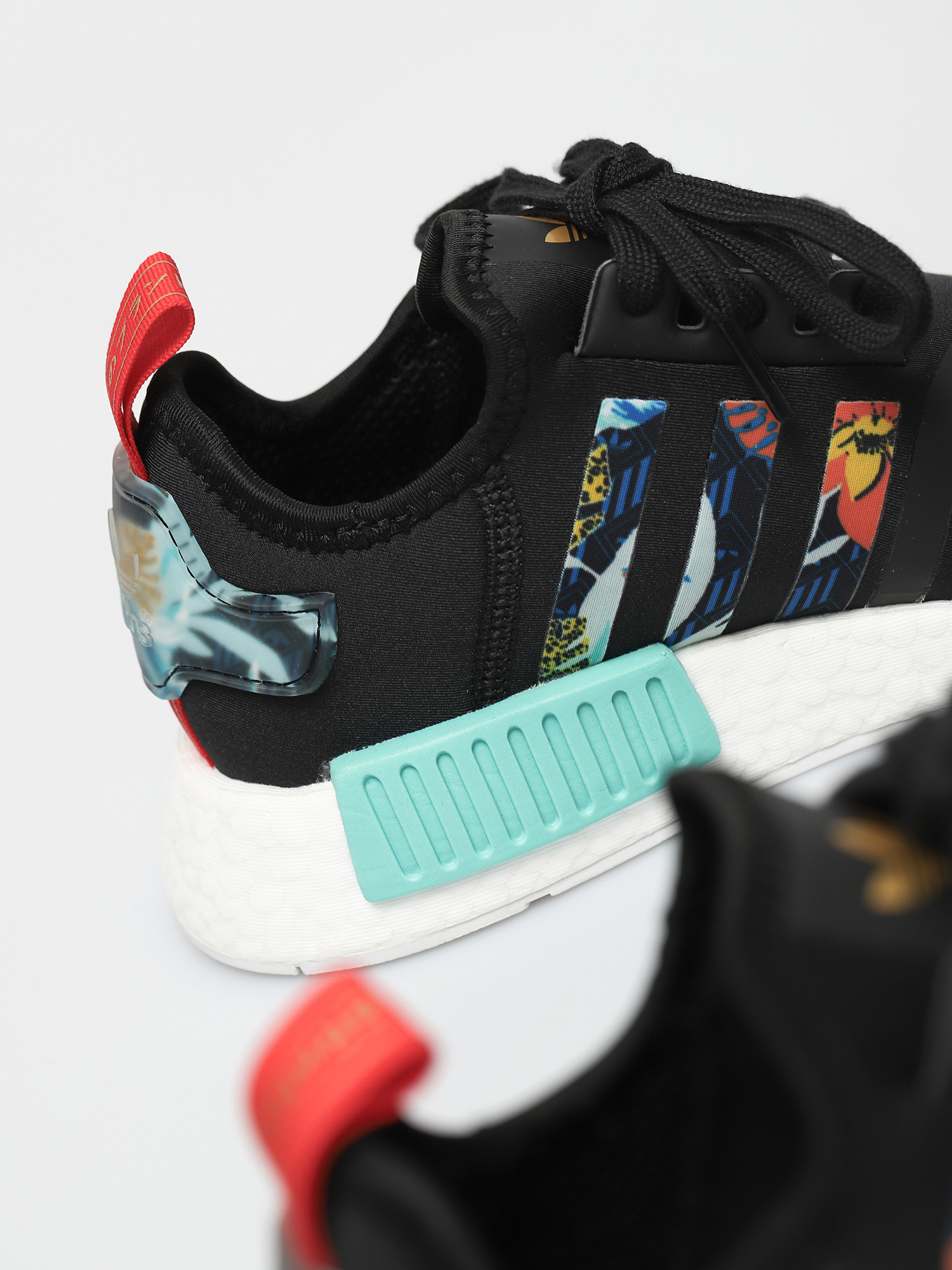 Boty adidas Originals Nmd R1 Wmn (cblack/supcol/acimin)