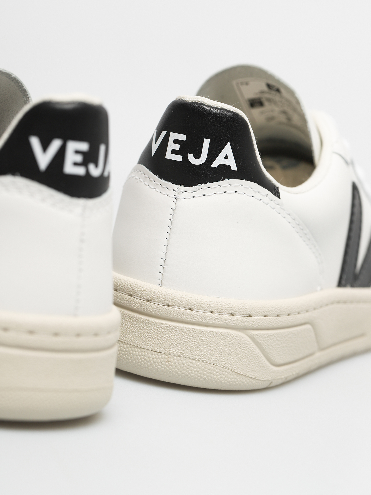 Boty Veja V-10 Wmn (leather extra white black)