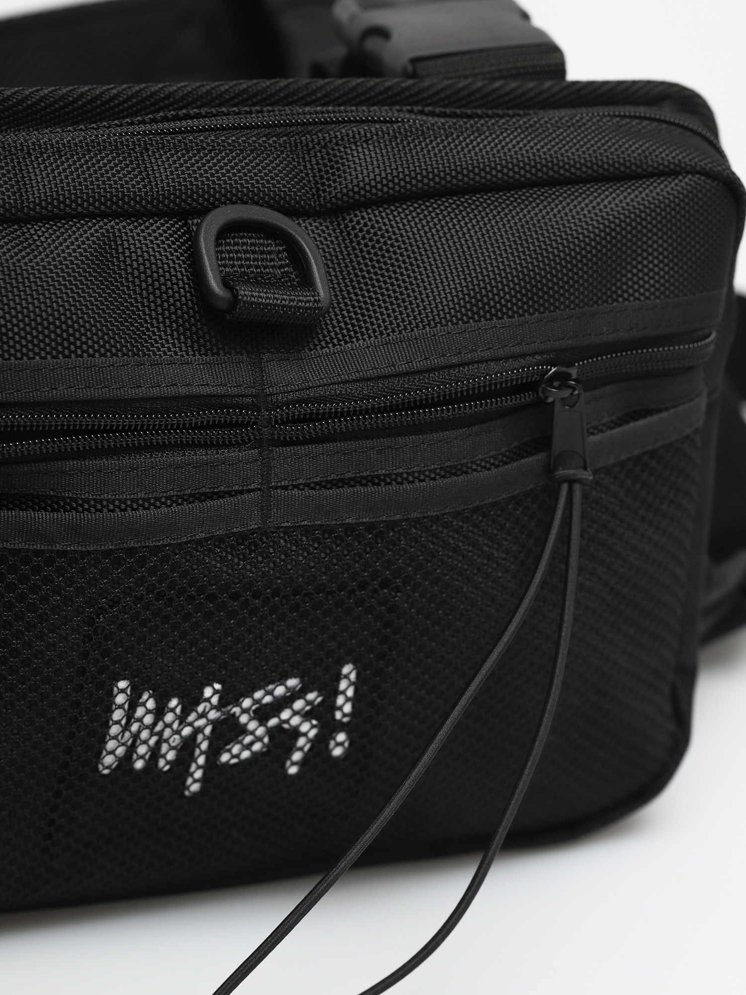 Taška MassDnm Chest Bag Signature (black)
